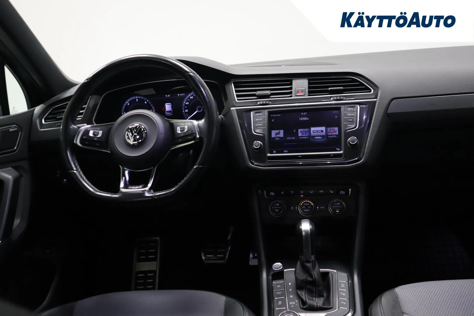 VOLKSWAGEN Tiguan COM-969 carousel image