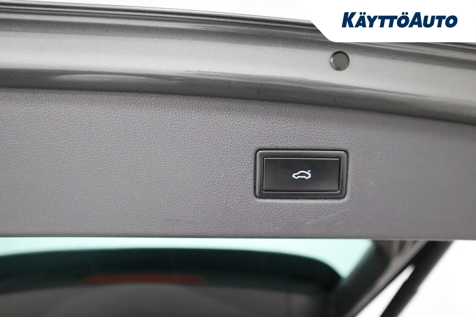 VOLKSWAGEN Tiguan COM-969 carousel image