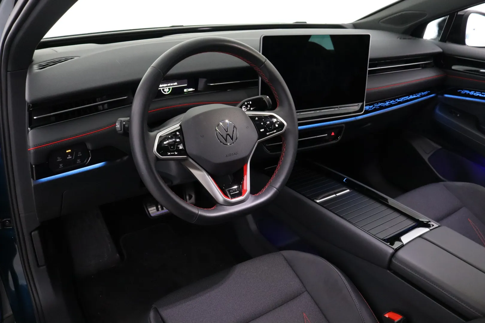 VOLKSWAGEN ID.7 FSS-779 carousel image