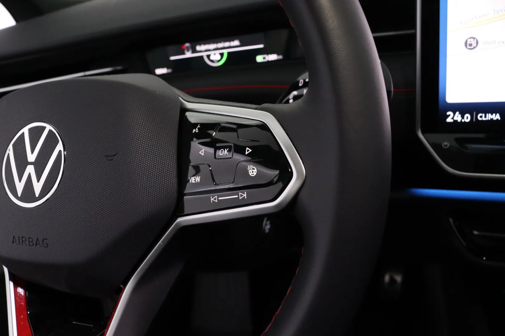 VOLKSWAGEN ID.7 FSS-779 carousel image