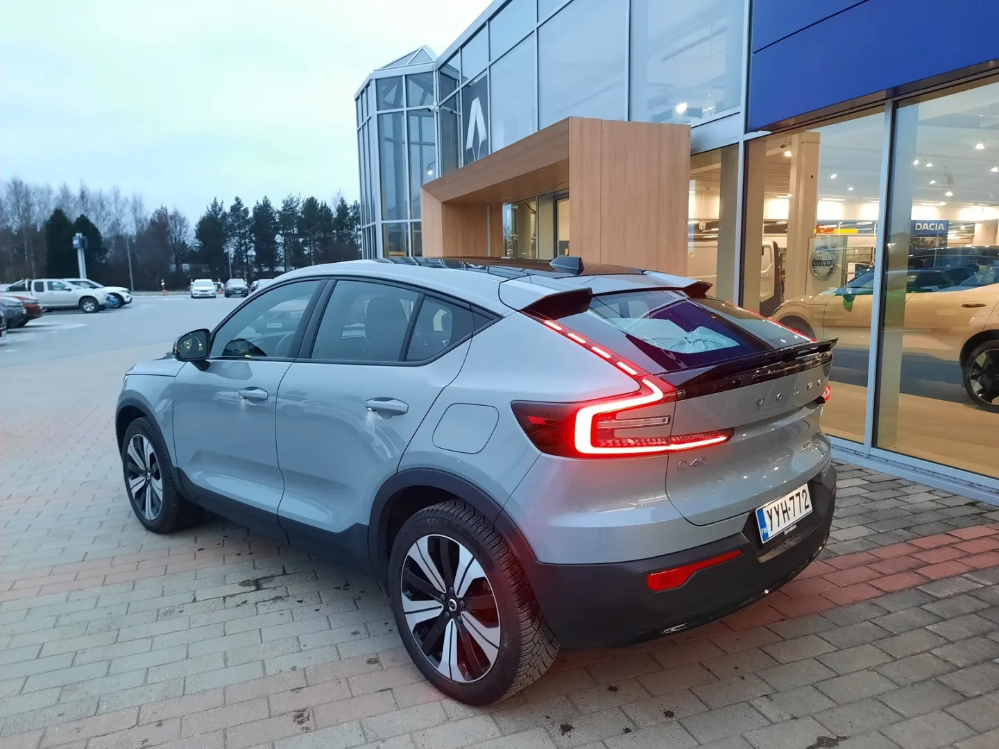 VOLVO C40 YYH-772 carousel image