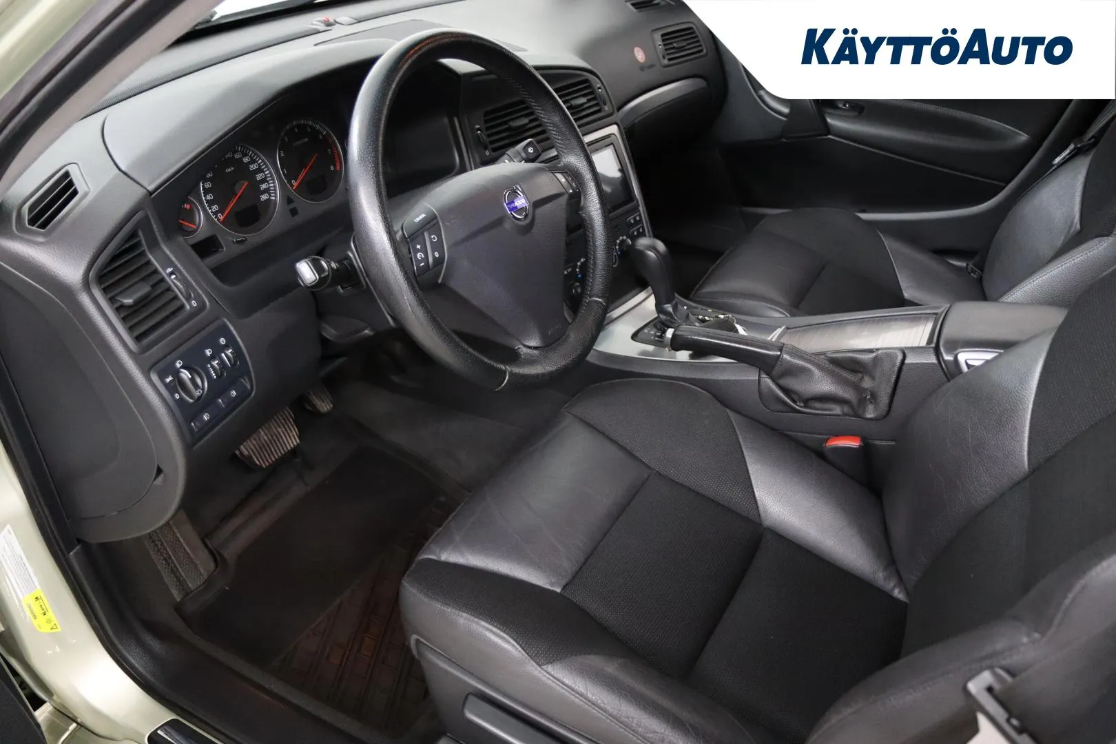 Volvo S60 SOI-726 carousel image