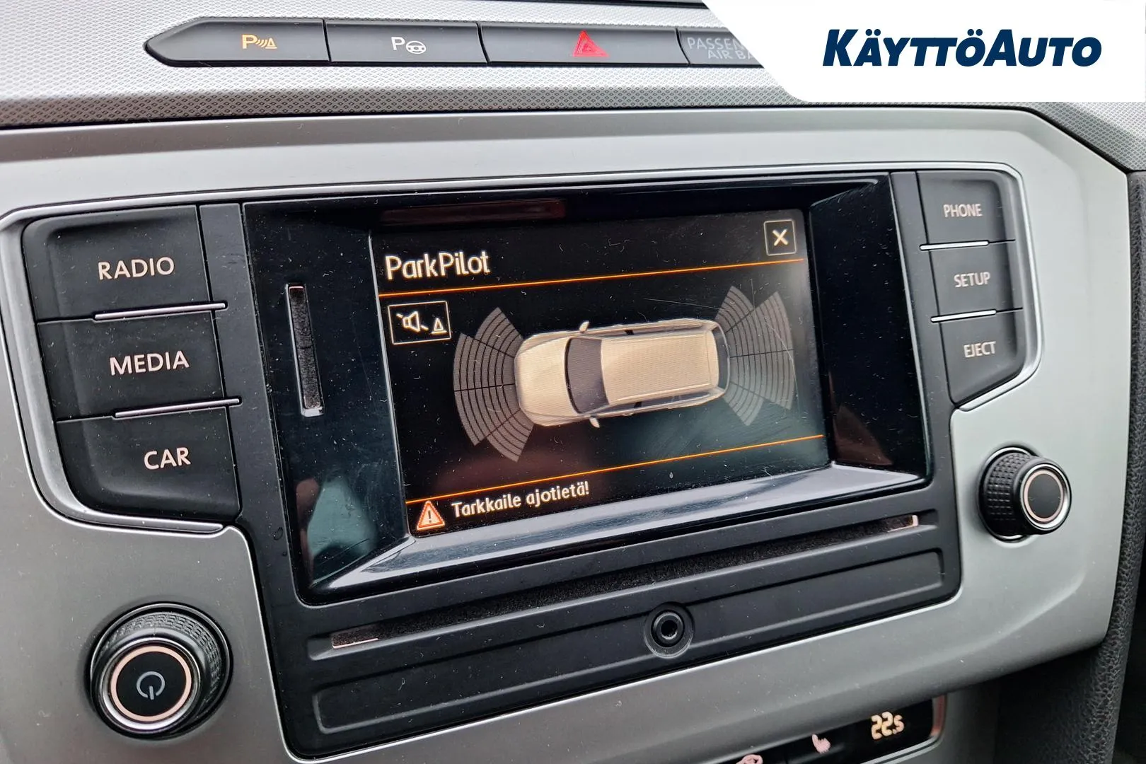 VOLKSWAGEN Passat LMU-418 carousel image