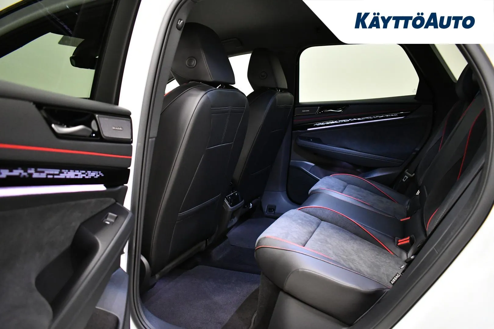 Volkswagen ID.7 RXS-332 carousel image