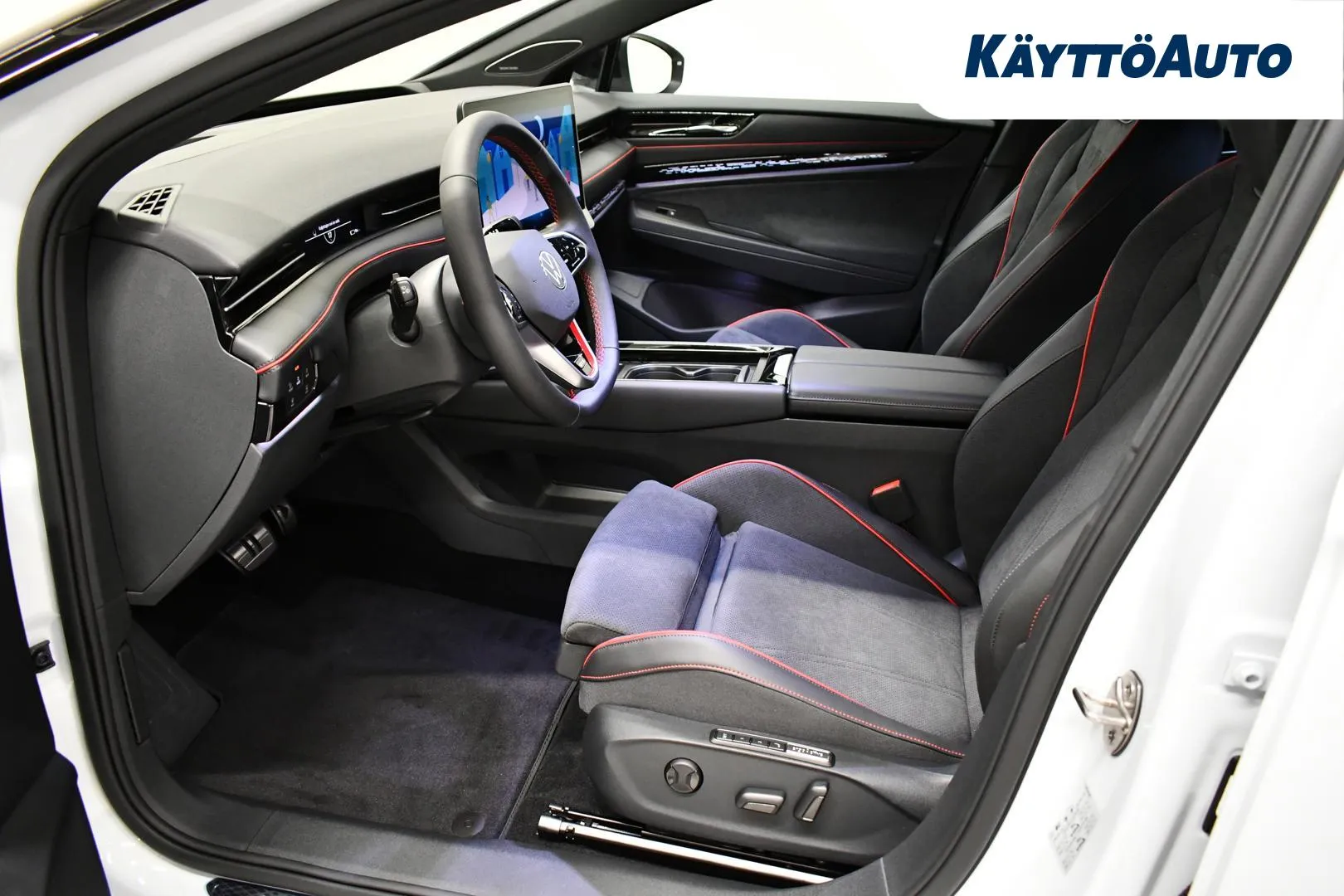 Volkswagen ID.7 RXS-332 carousel image