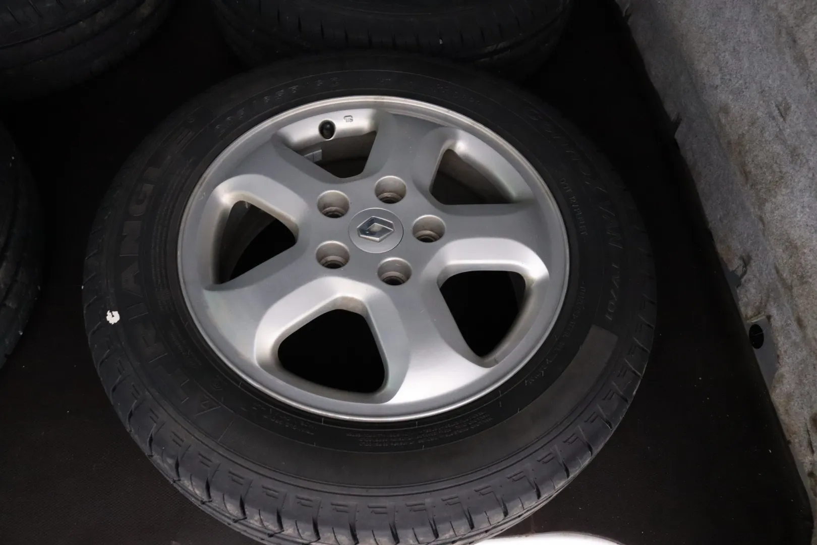 RENAULT Trafic GJZ-213 carousel image