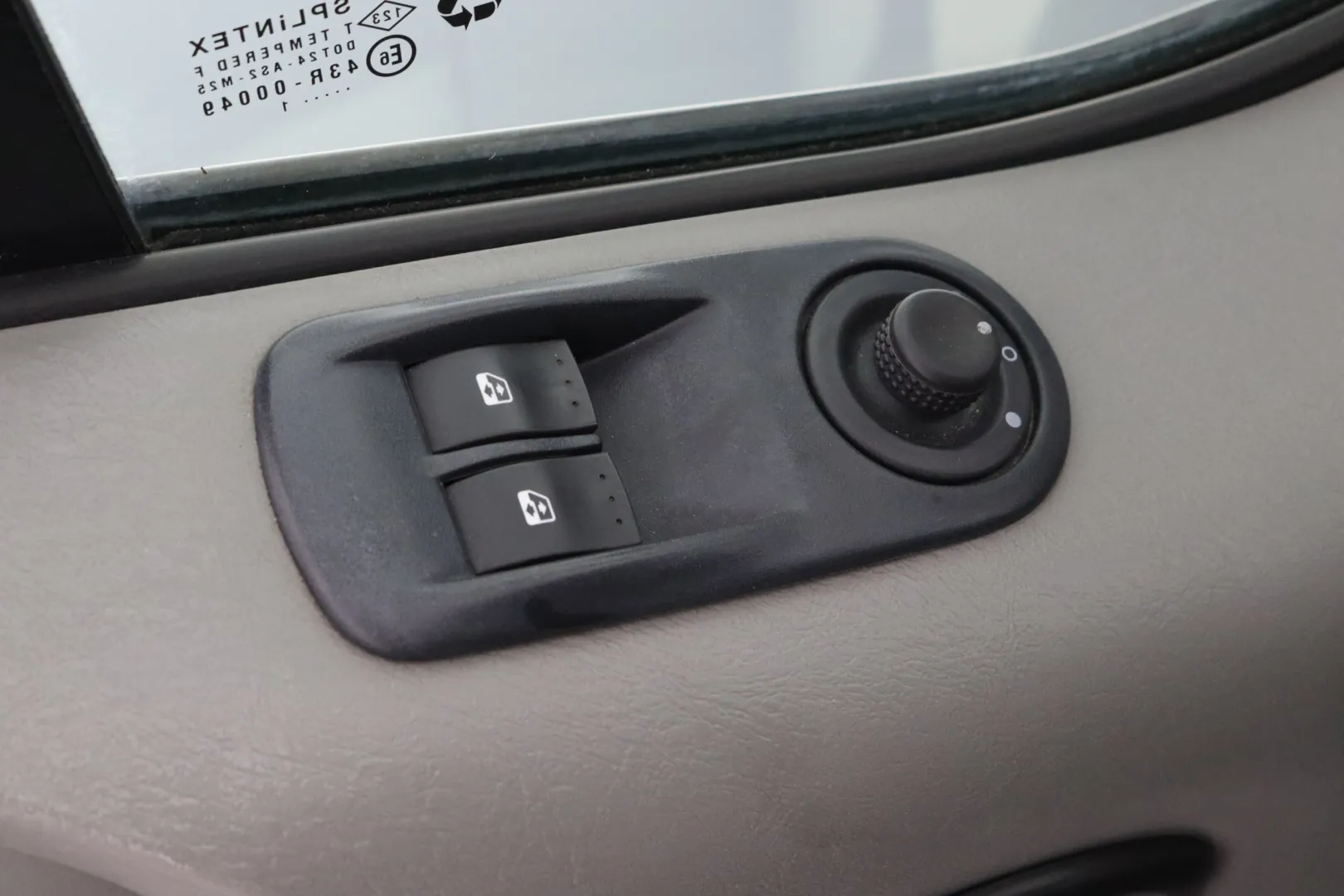 RENAULT Trafic GJZ-213 carousel image