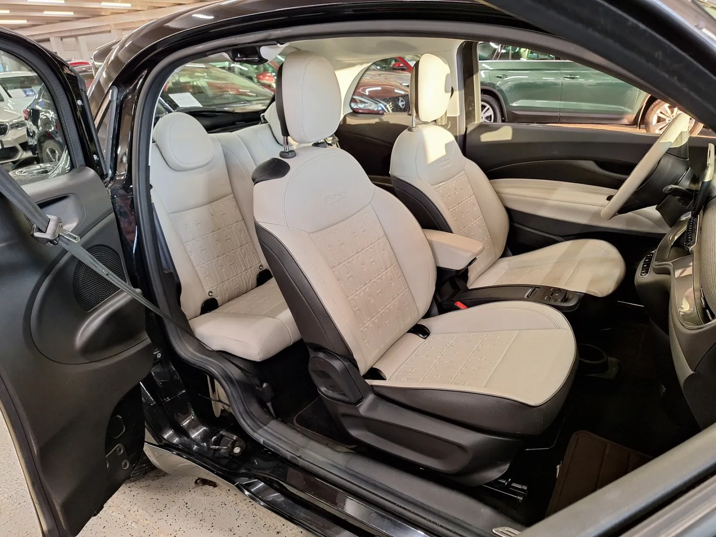 FIAT 500e GOC-181 carousel image