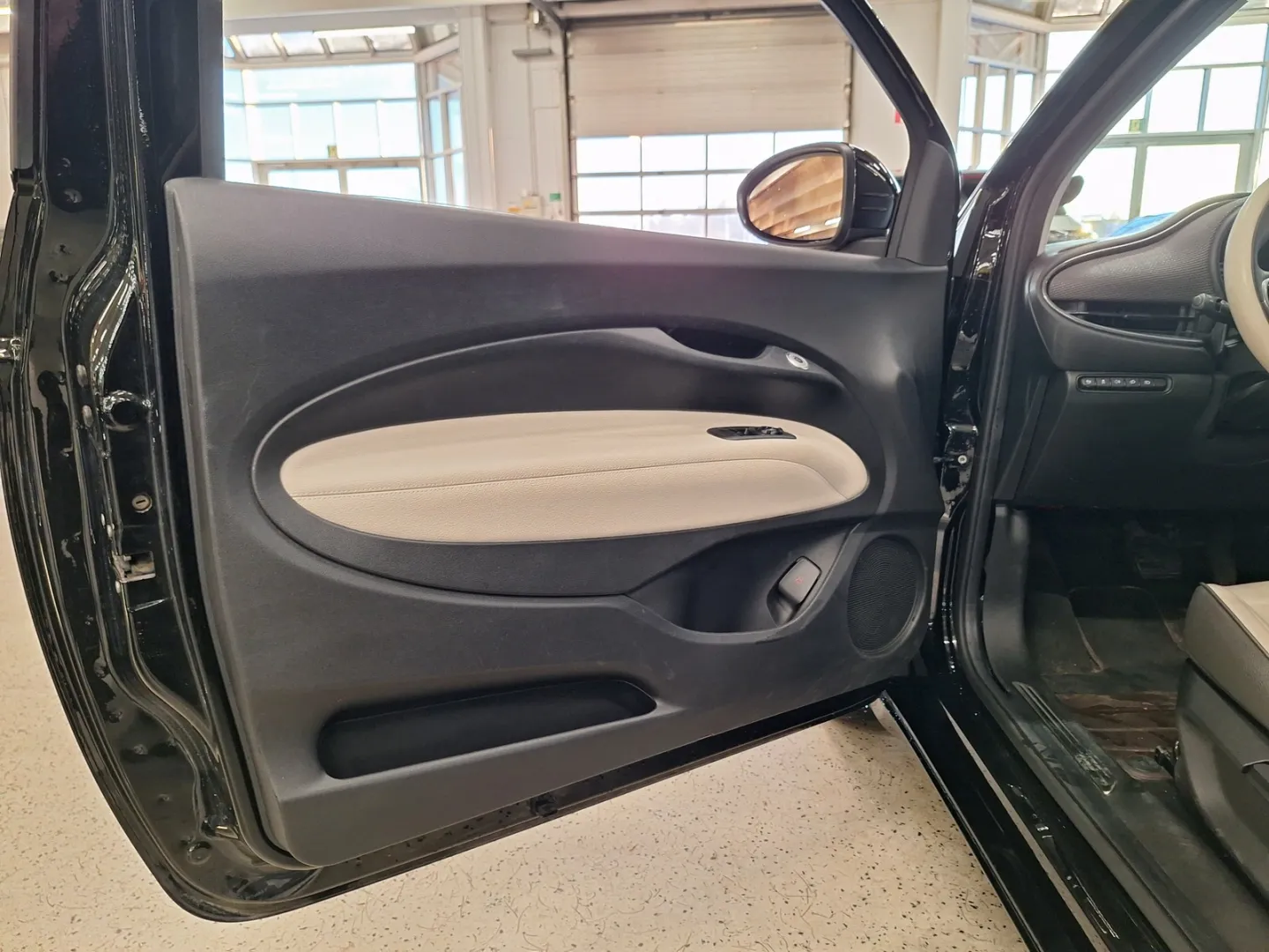 FIAT 500e GOC-181 carousel image