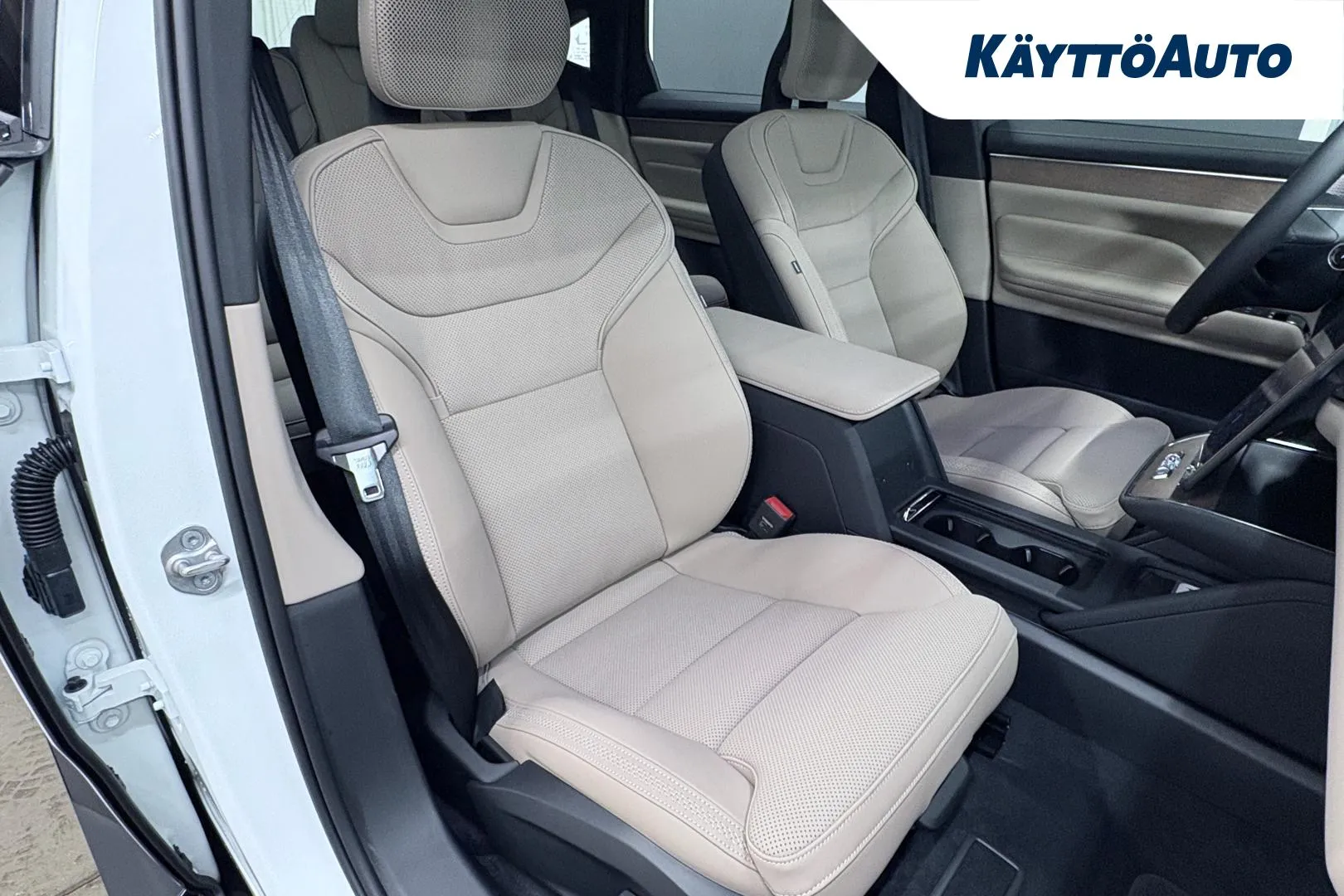 Volvo ES90 ISV-601 carousel image