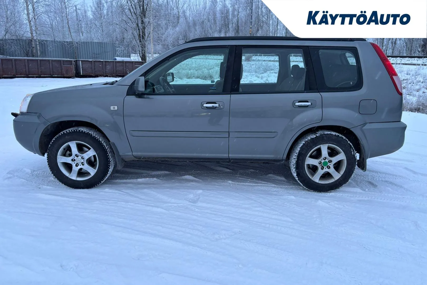 NISSAN X-Trail LOY-285 carousel image