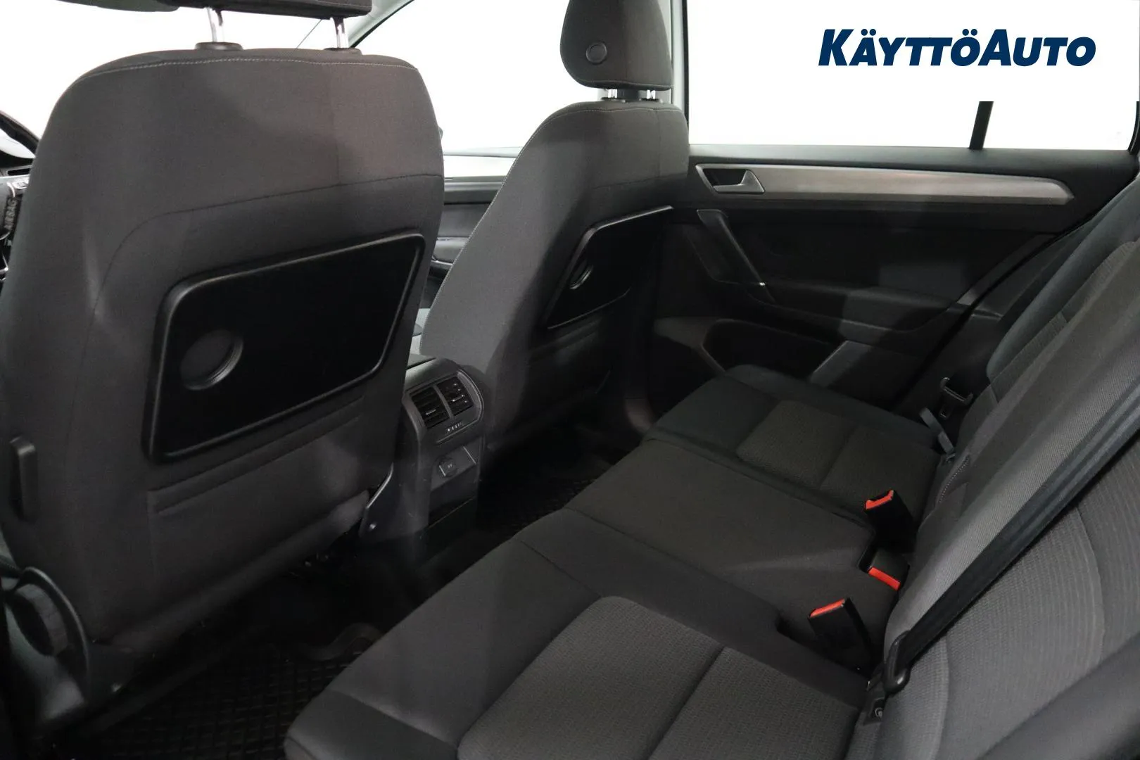 VOLKSWAGEN Golf Sportsvan MNE-415 carousel image