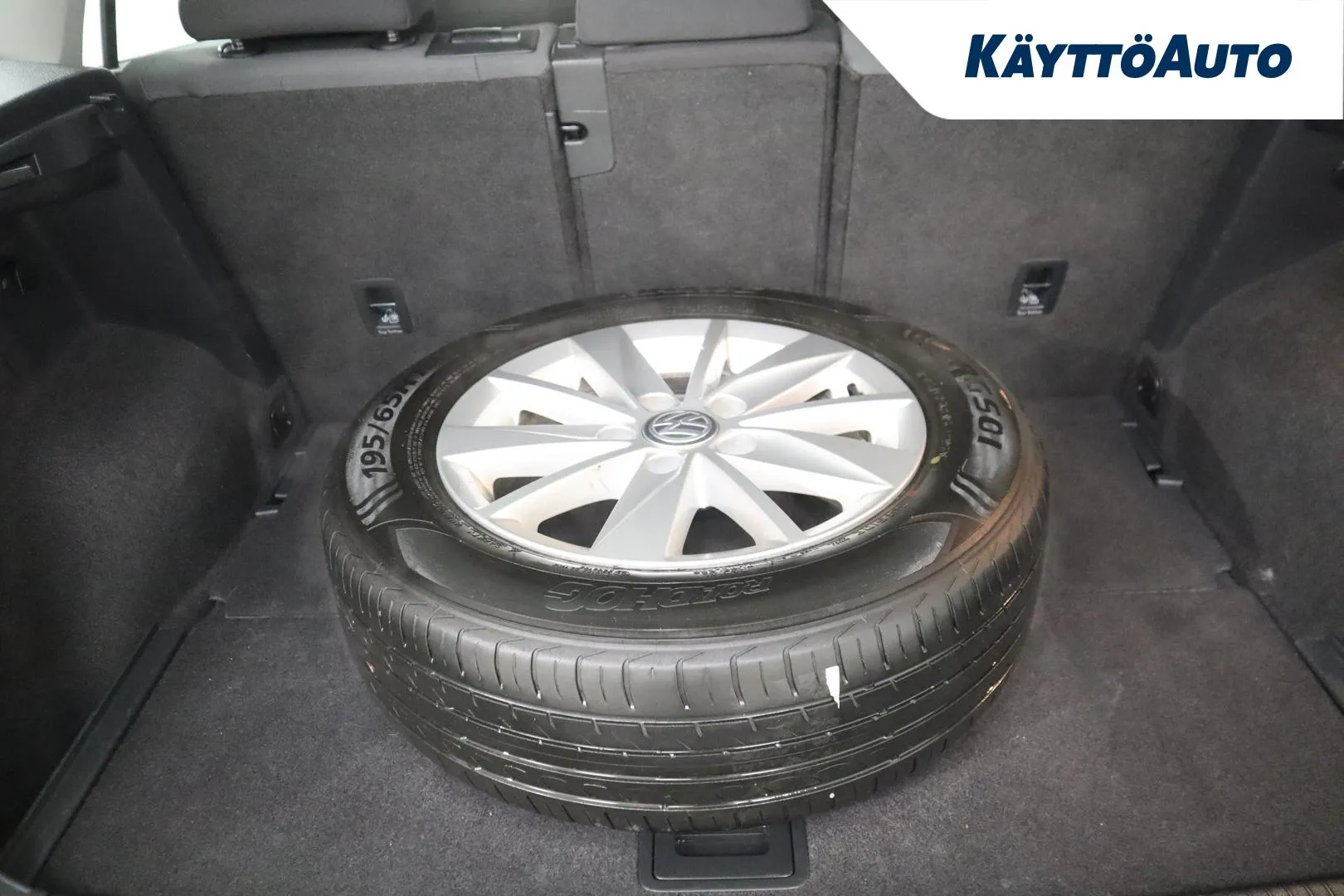 VOLKSWAGEN Golf Sportsvan MNE-415 carousel image