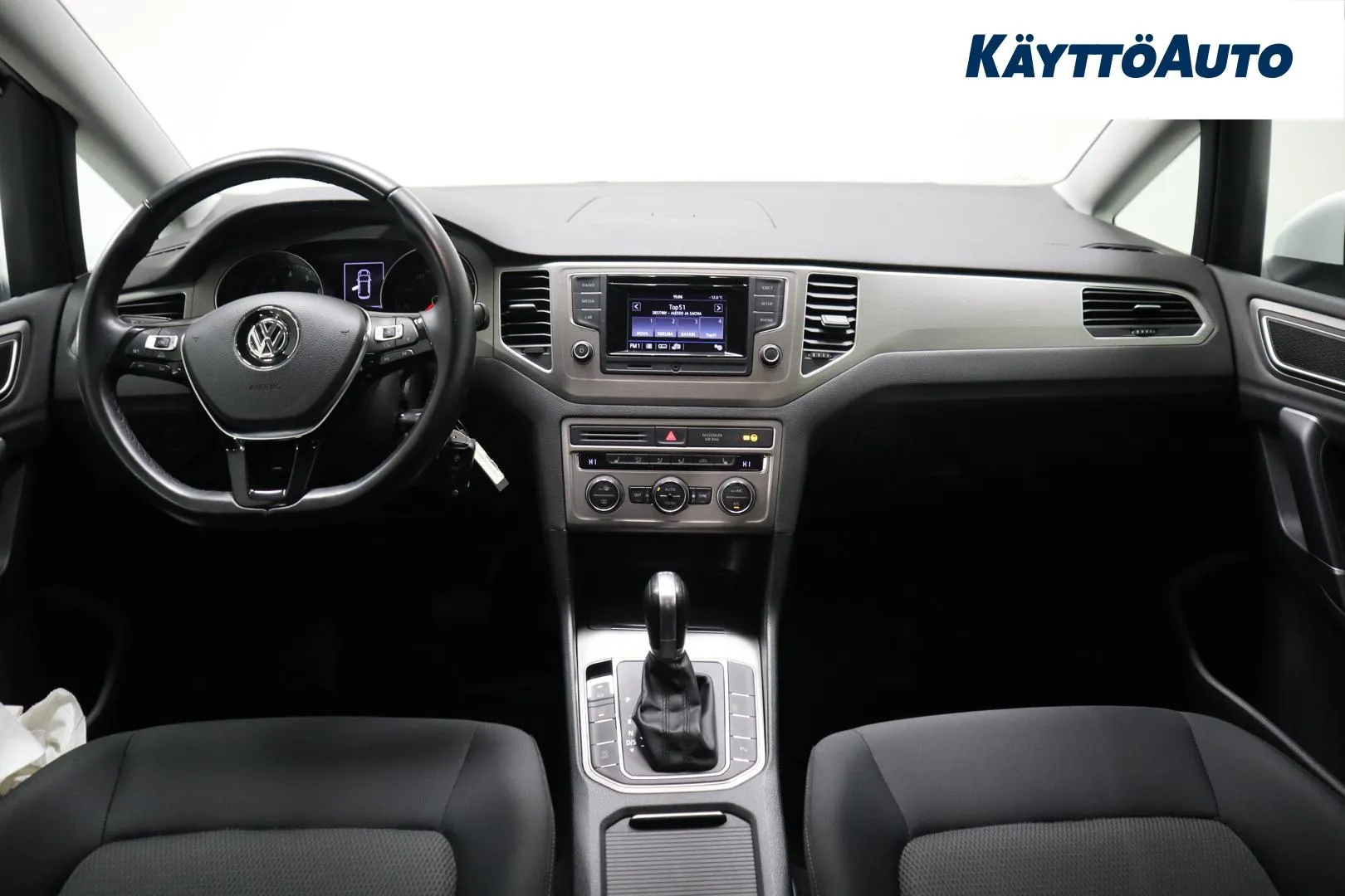 VOLKSWAGEN Golf Sportsvan MNE-415 carousel image