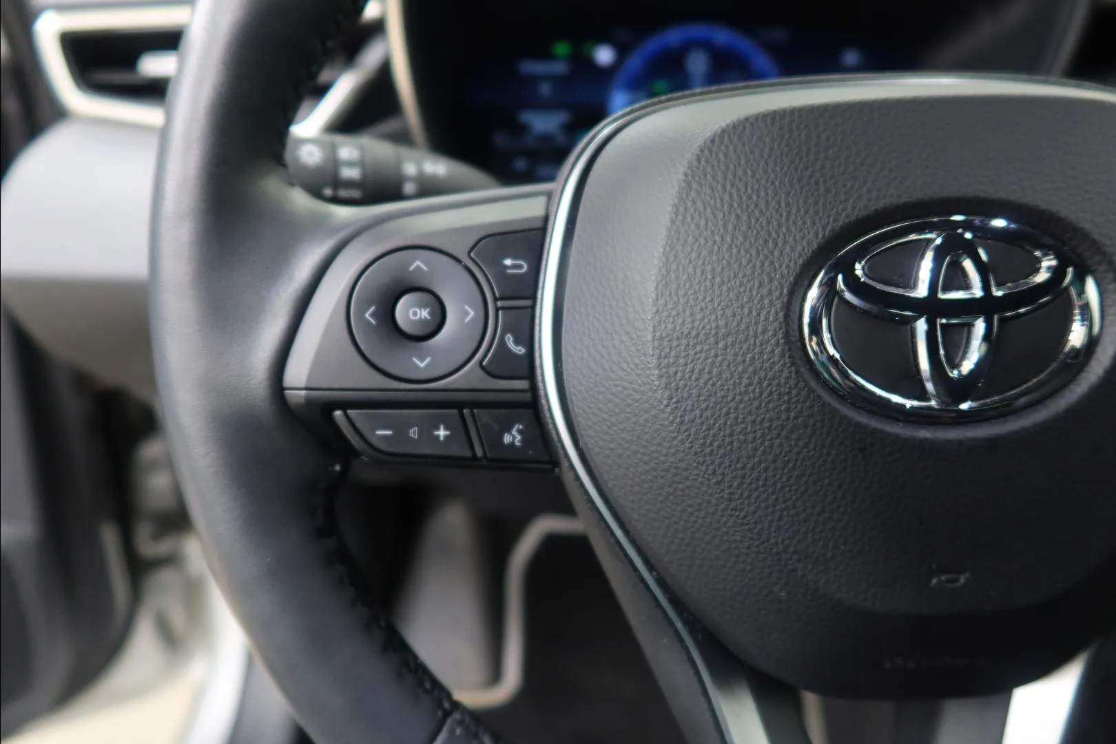 Toyota Corolla FRG-360 carousel image