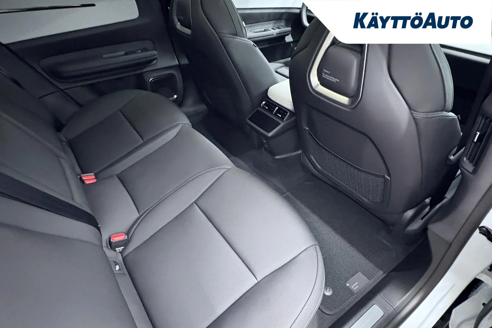 Polestar 4 MRO-808 carousel image