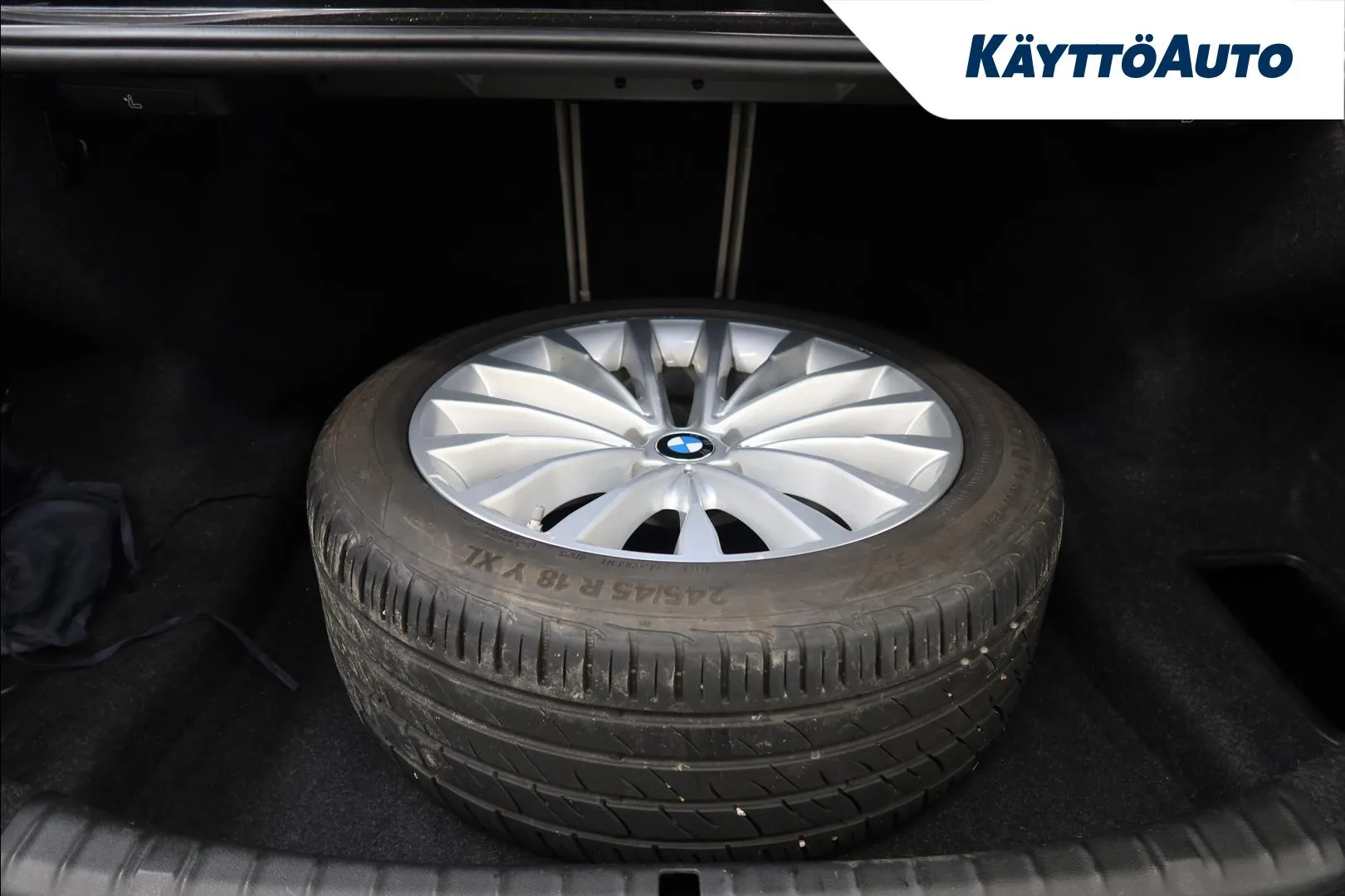 BMW 520 IPE-116 carousel image