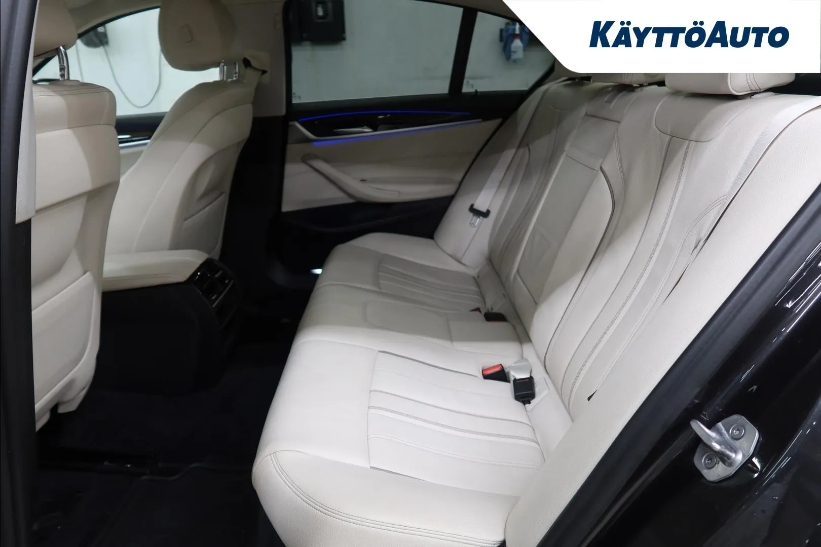 BMW 520 IPE-116 carousel image