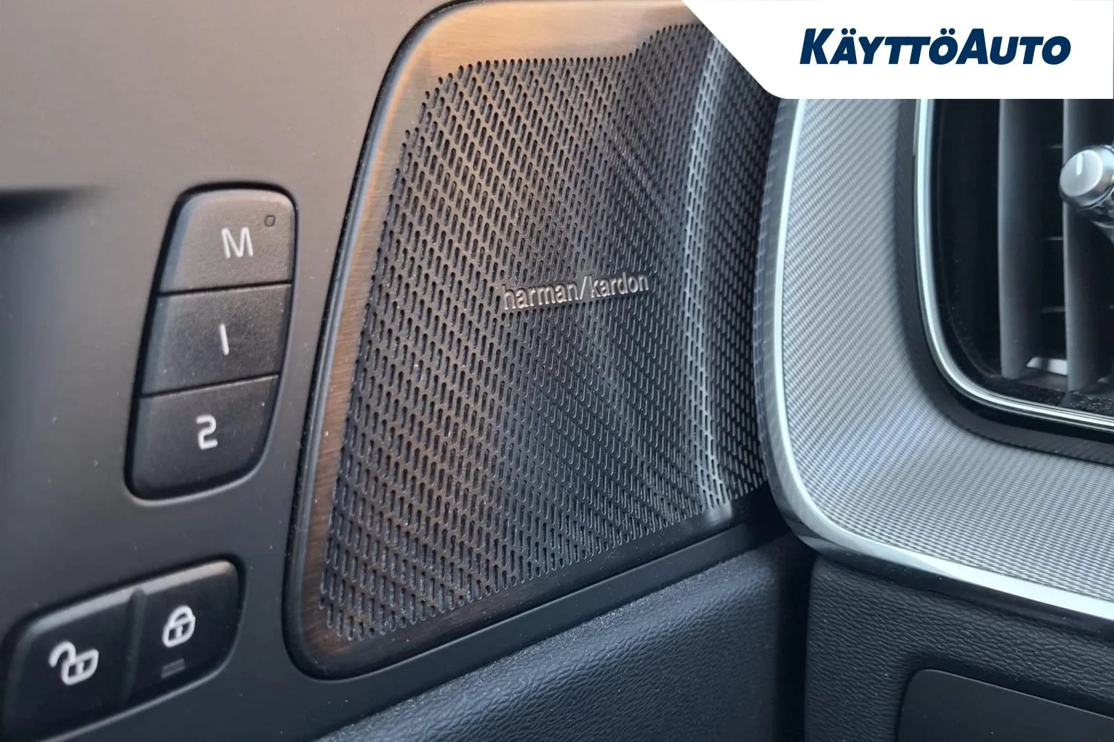 VOLVO XC60 IRB-903 carousel image