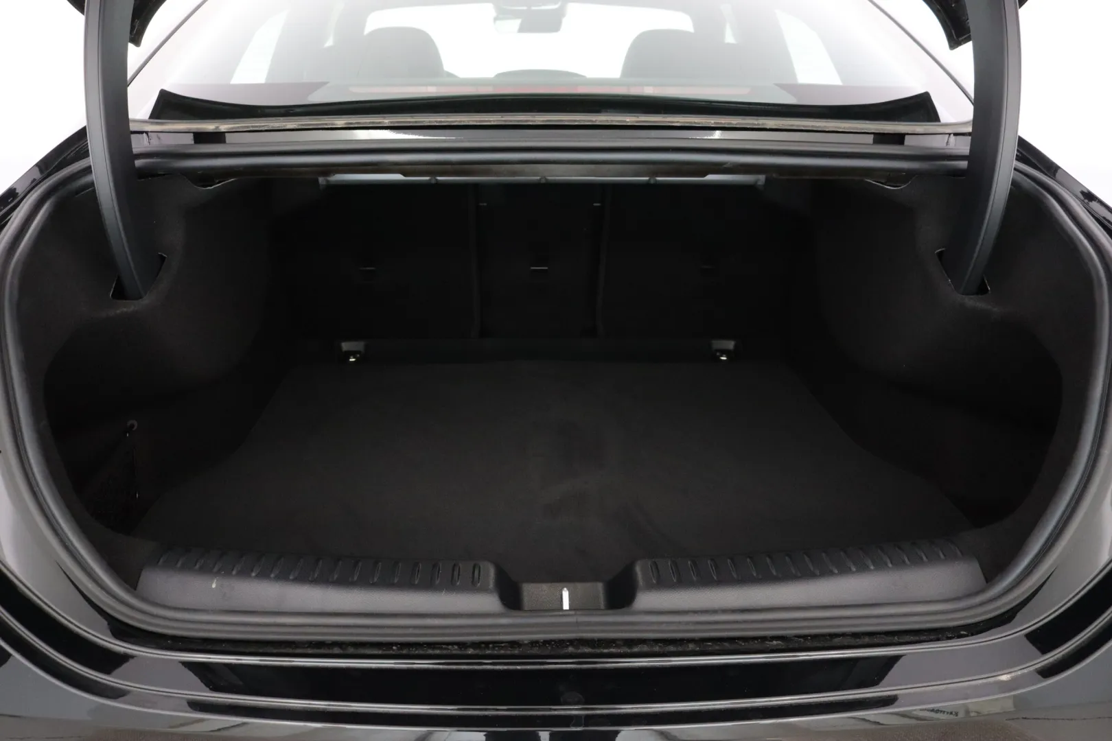 Mercedes-Benz CLA FSJ-192 carousel image