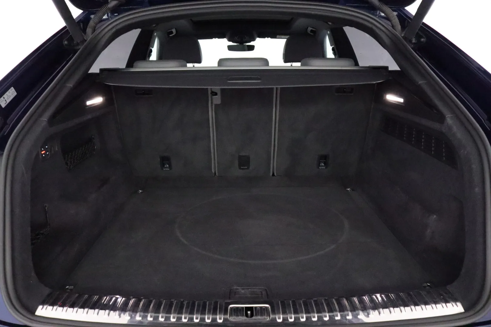 AUDI Q8 YKI-373 carousel image