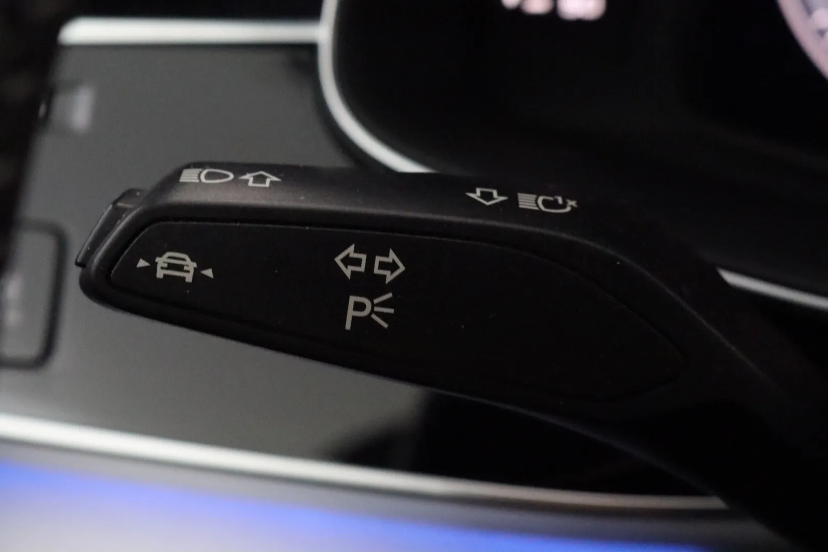 AUDI Q8 YKI-373 carousel image