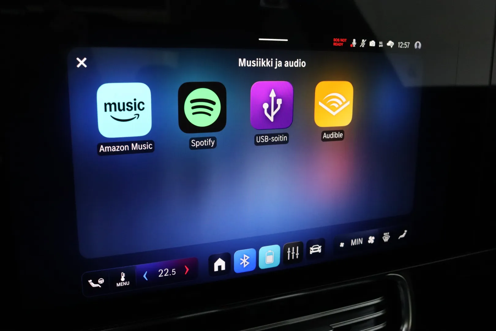 Mercedes-Benz CLA MRR-128 carousel image