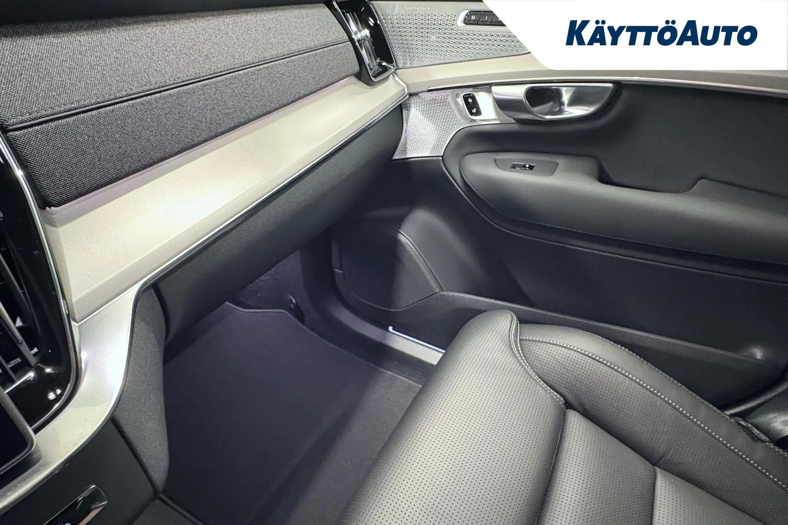 Volvo XC90 RXO-693 carousel image