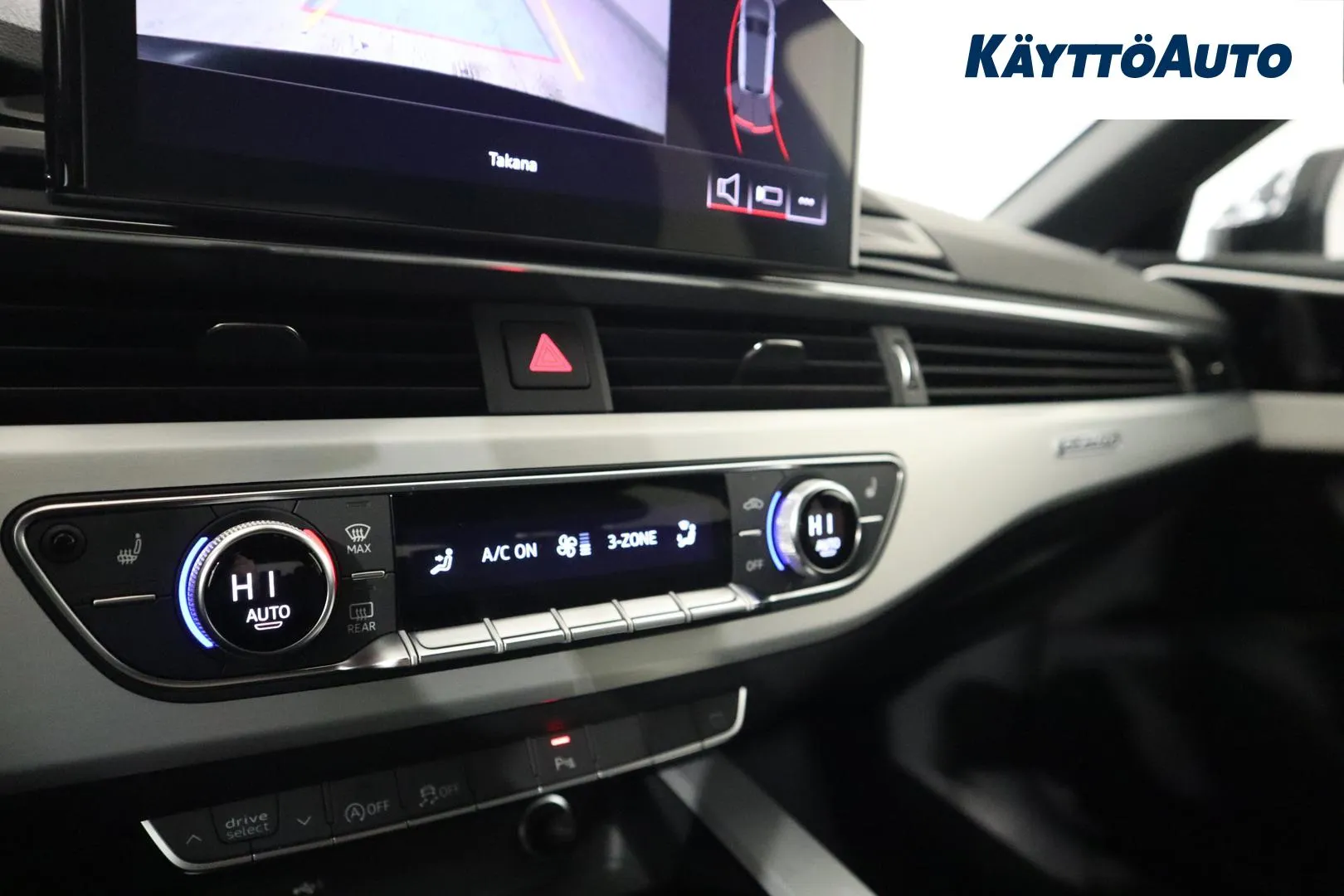 AUDI A4 OZT-252 carousel image