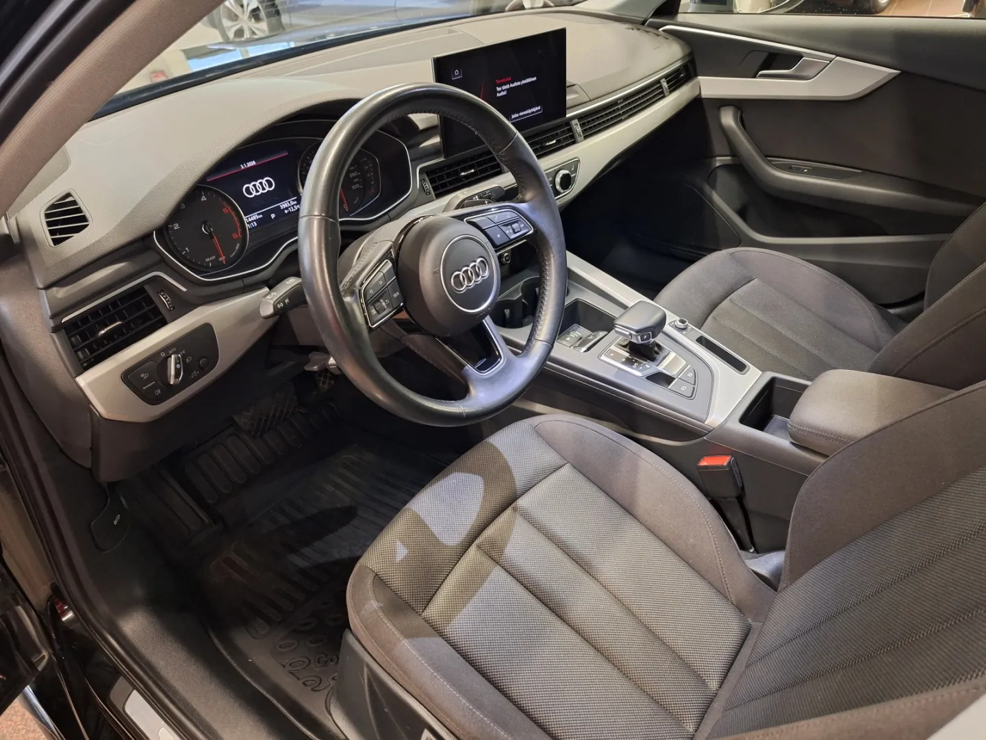 AUDI A4 SZC-785 carousel image