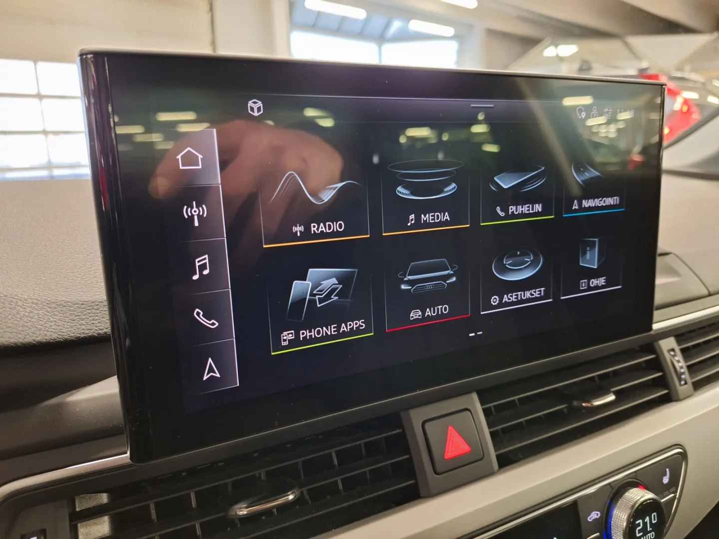 AUDI A4 SZC-785 carousel image