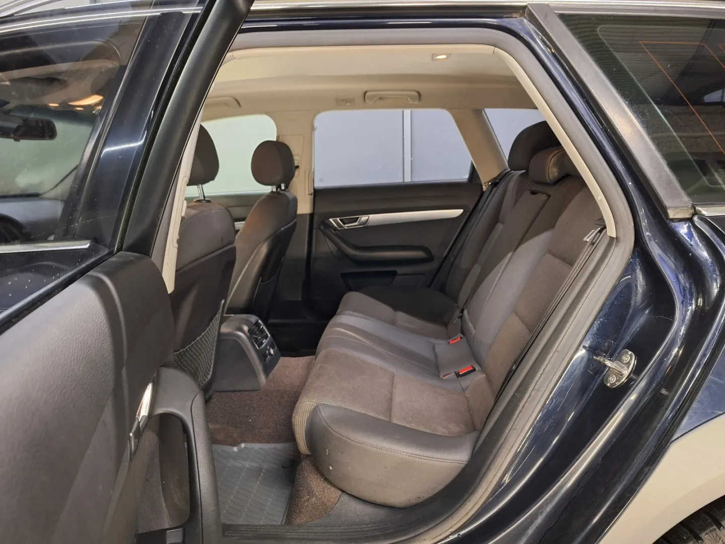 AUDI A4 SZC-785 carousel image