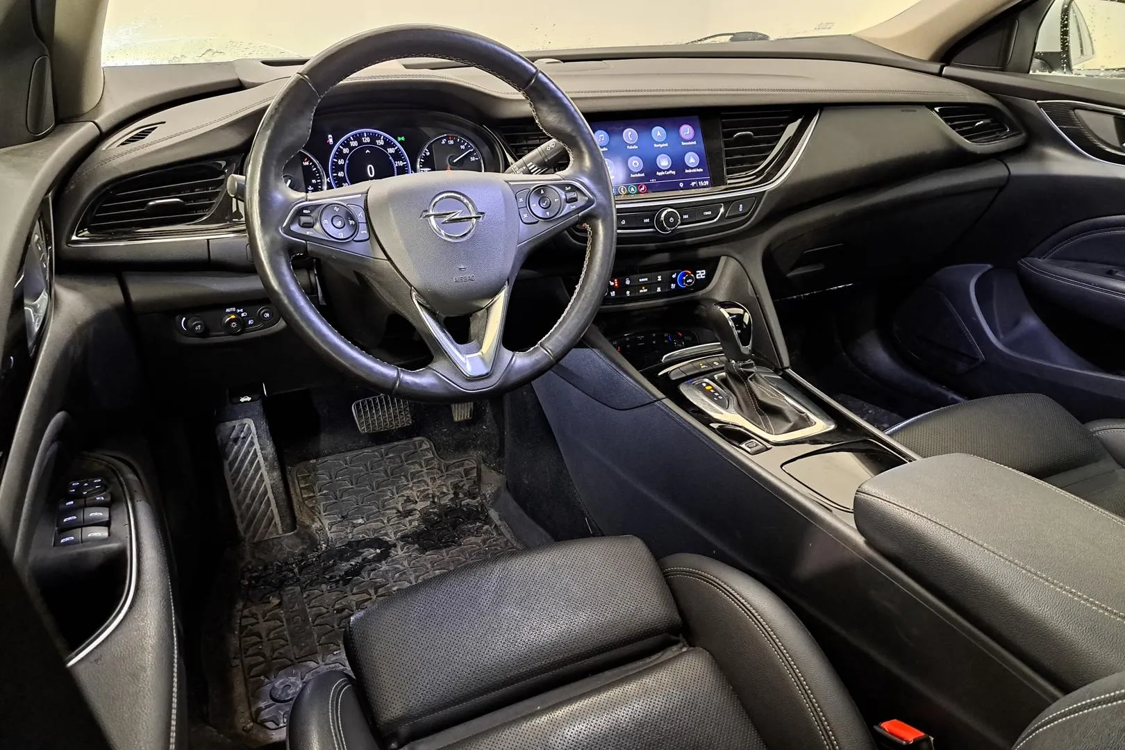 Opel Insignia NLN-348 carousel image