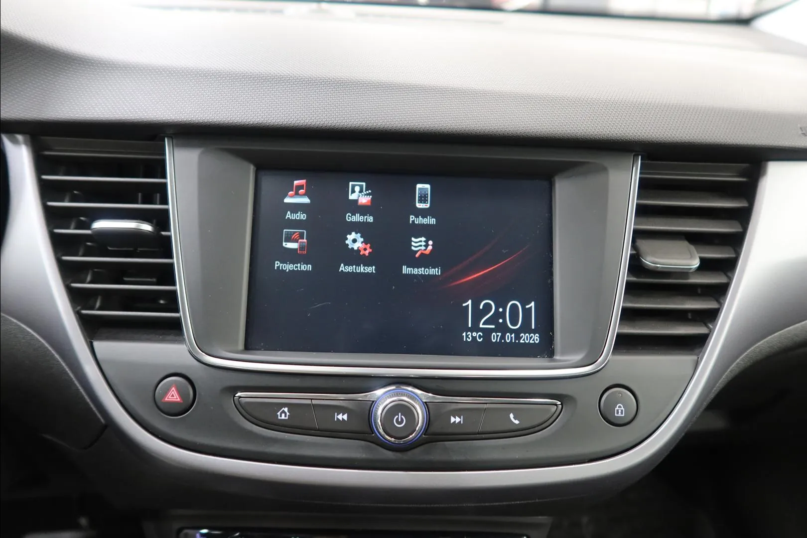 OPEL Crossland FRA-142 carousel image