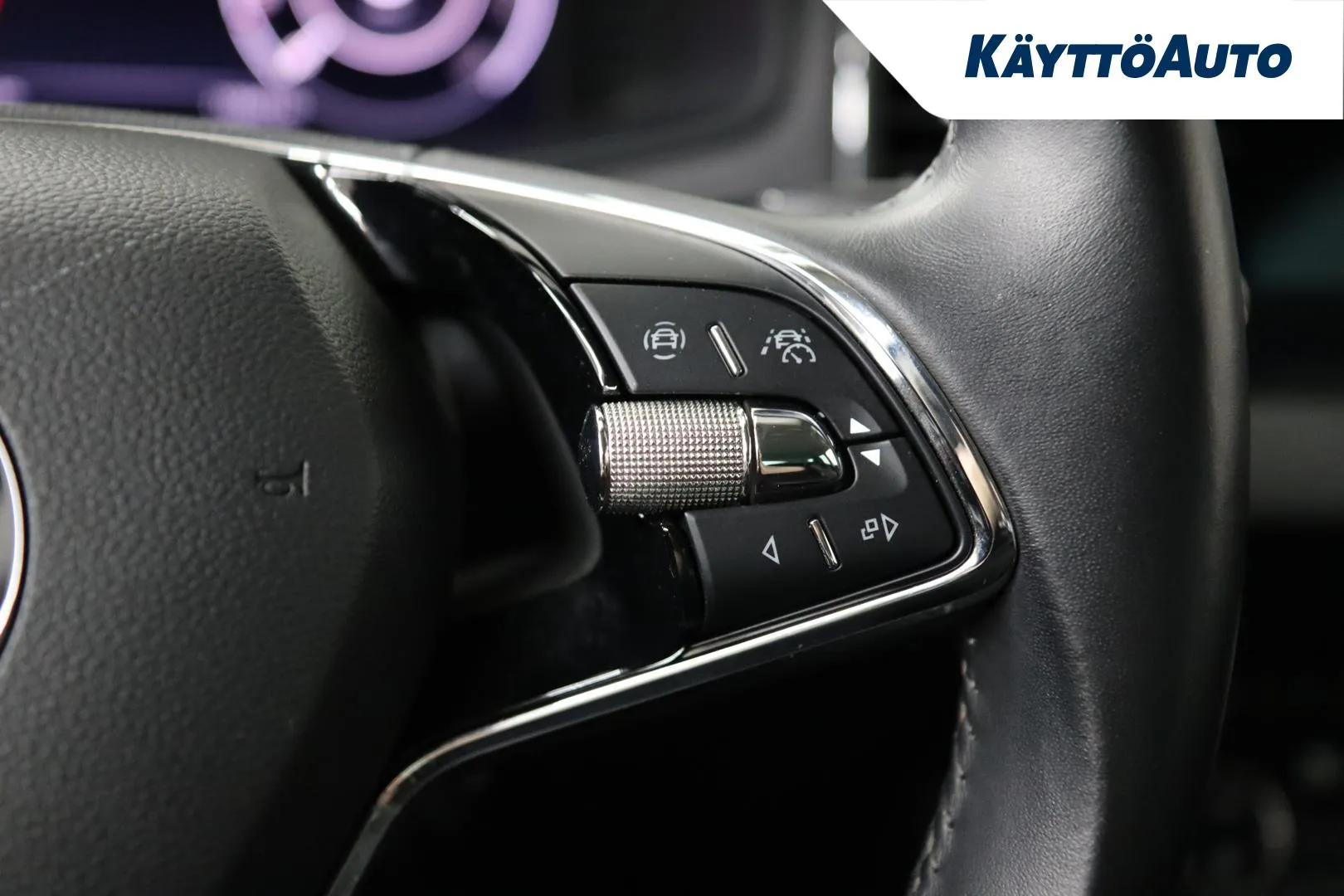 Skoda Karoq CPV-400 carousel image