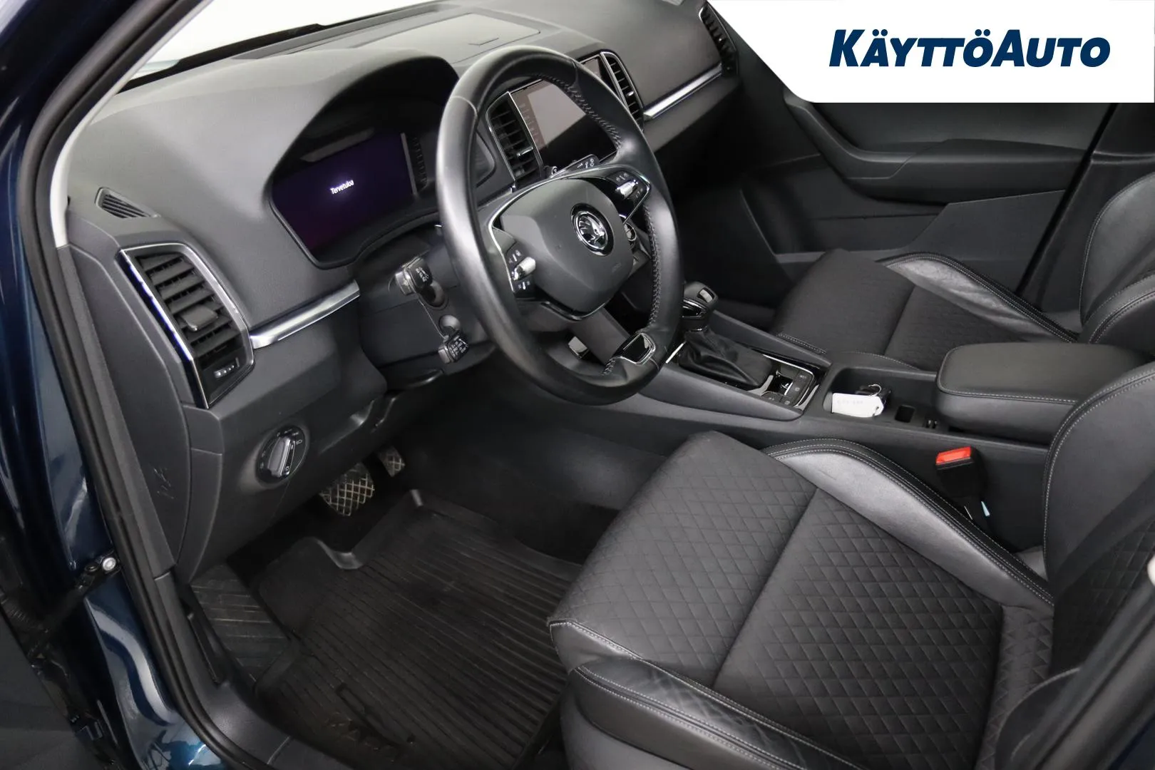 Skoda Karoq CPV-400 carousel image