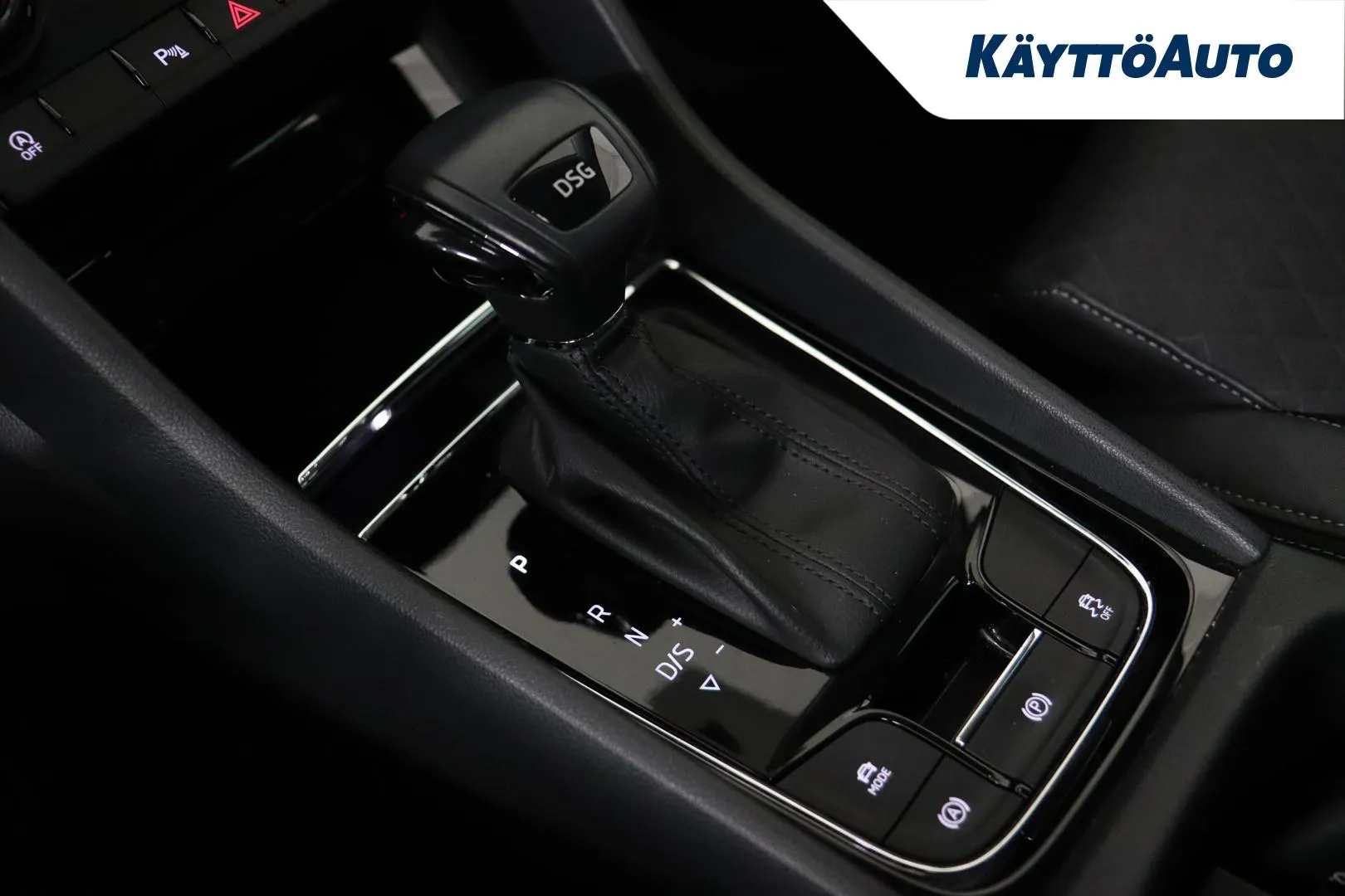 Skoda Karoq CPV-400 carousel image