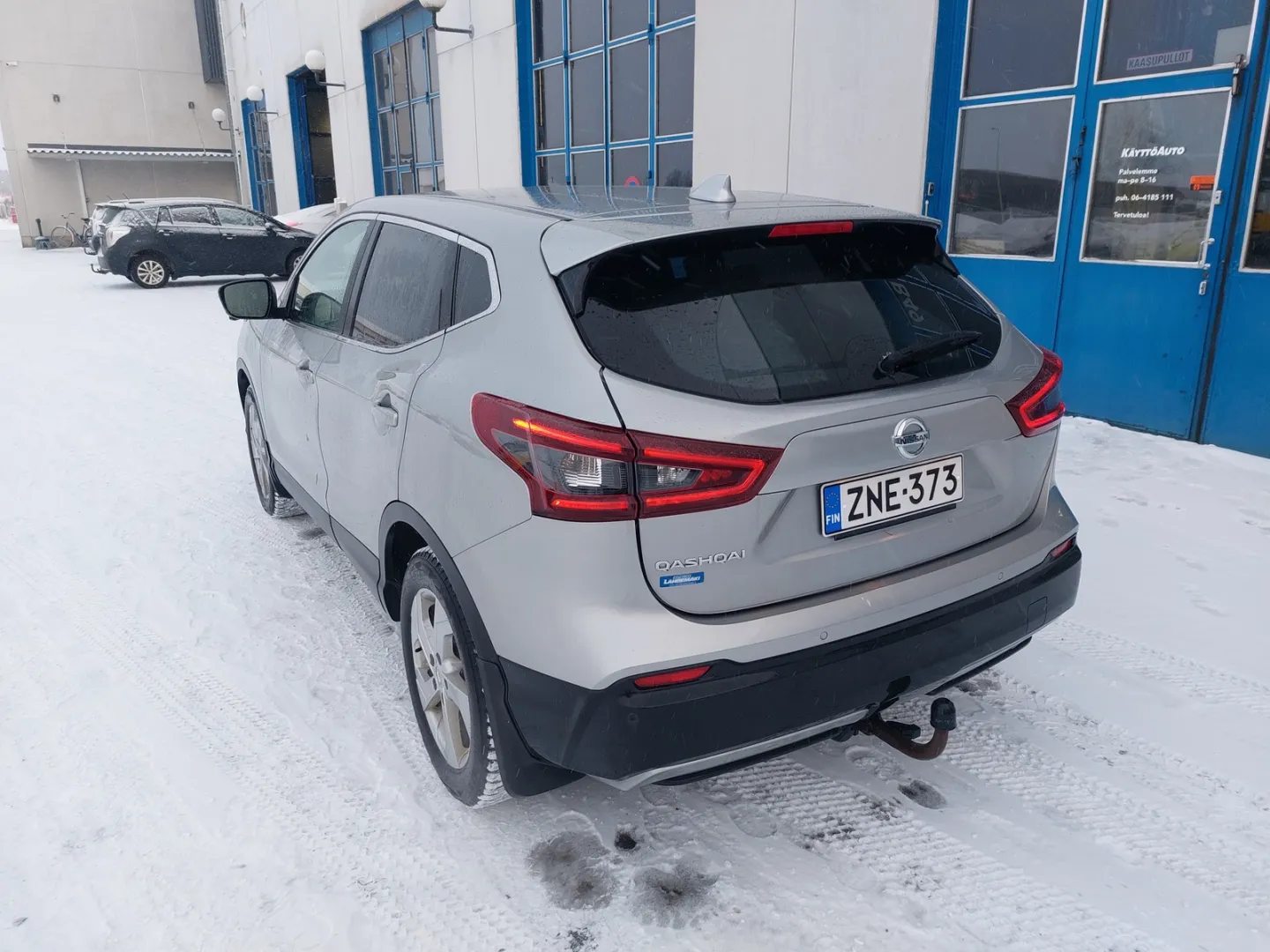 NISSAN Qashqai ZNE-373 carousel image