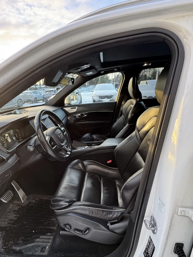 VOLVO XC90 ETX-253 carousel image