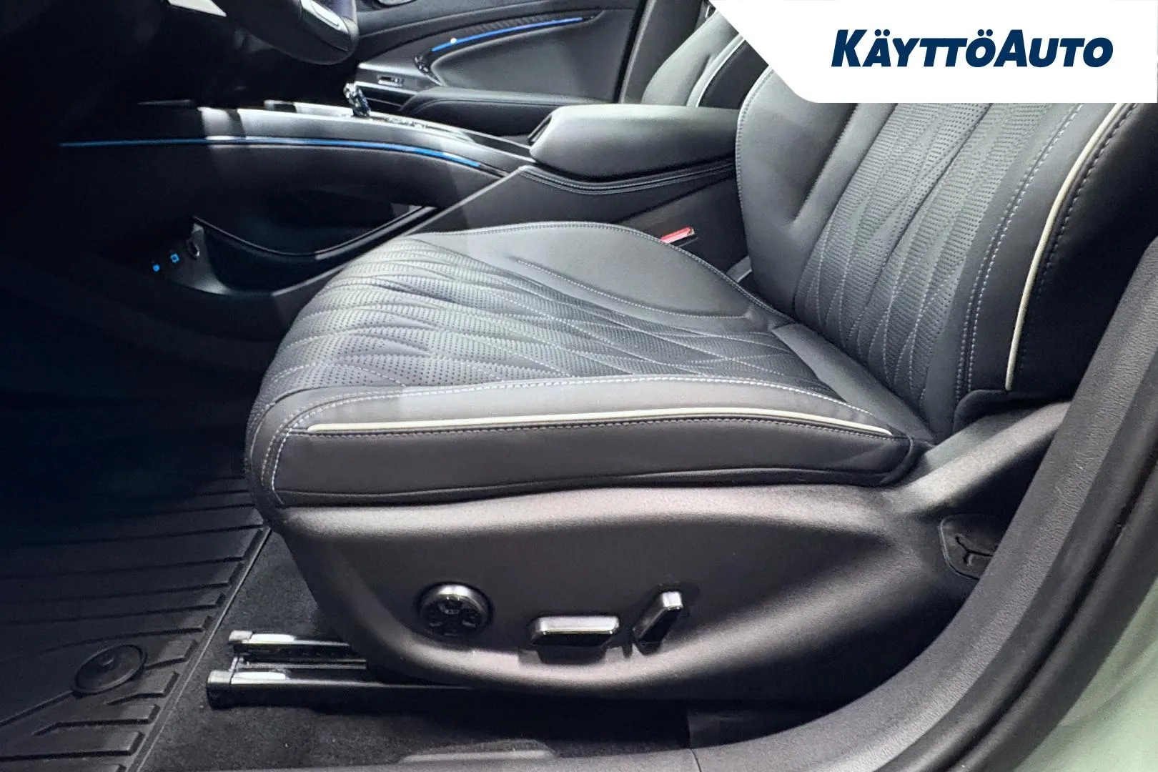 BYD Seal ZPA-204 carousel image