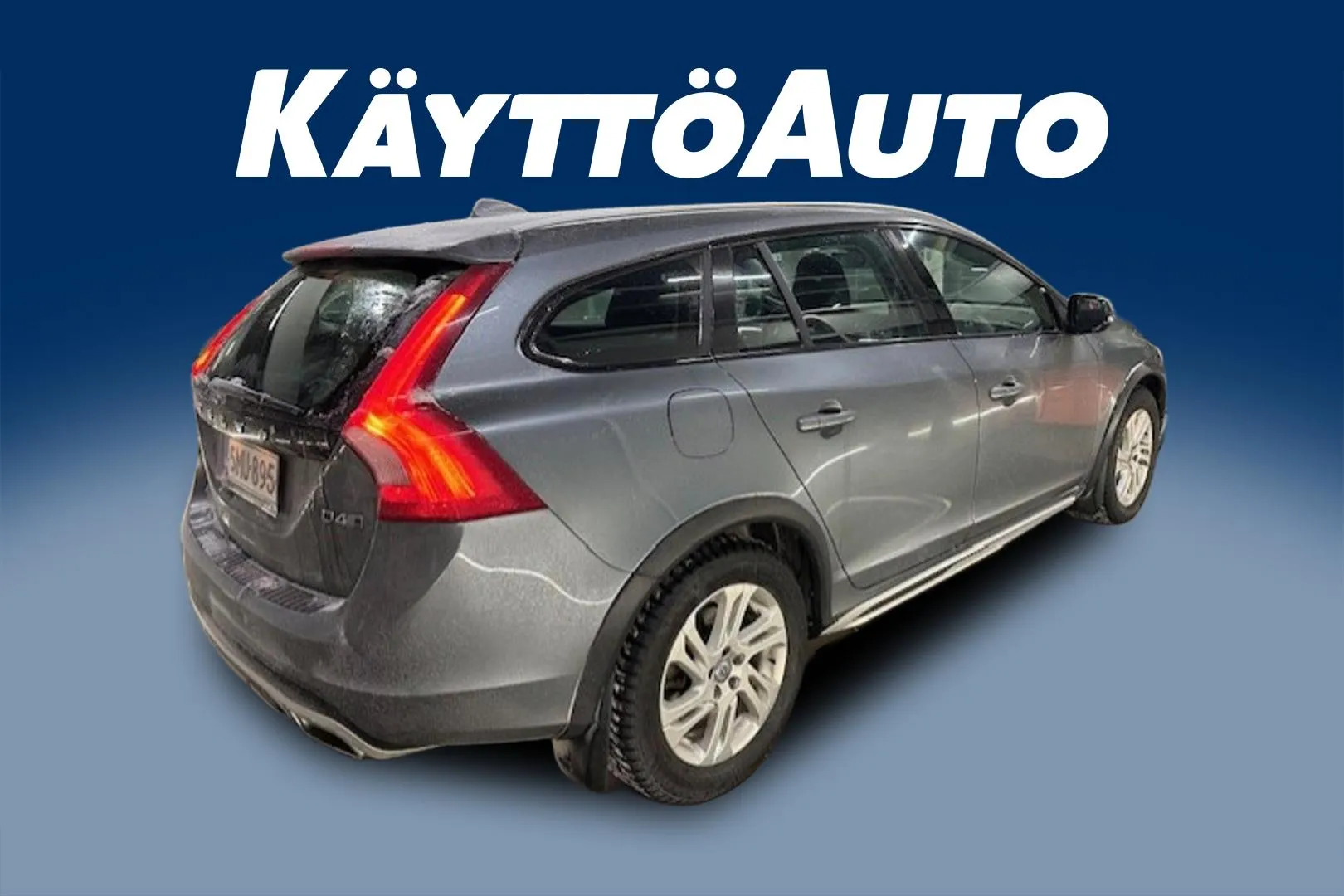 VOLVO V60 Cross Country SMU-895 carousel image
