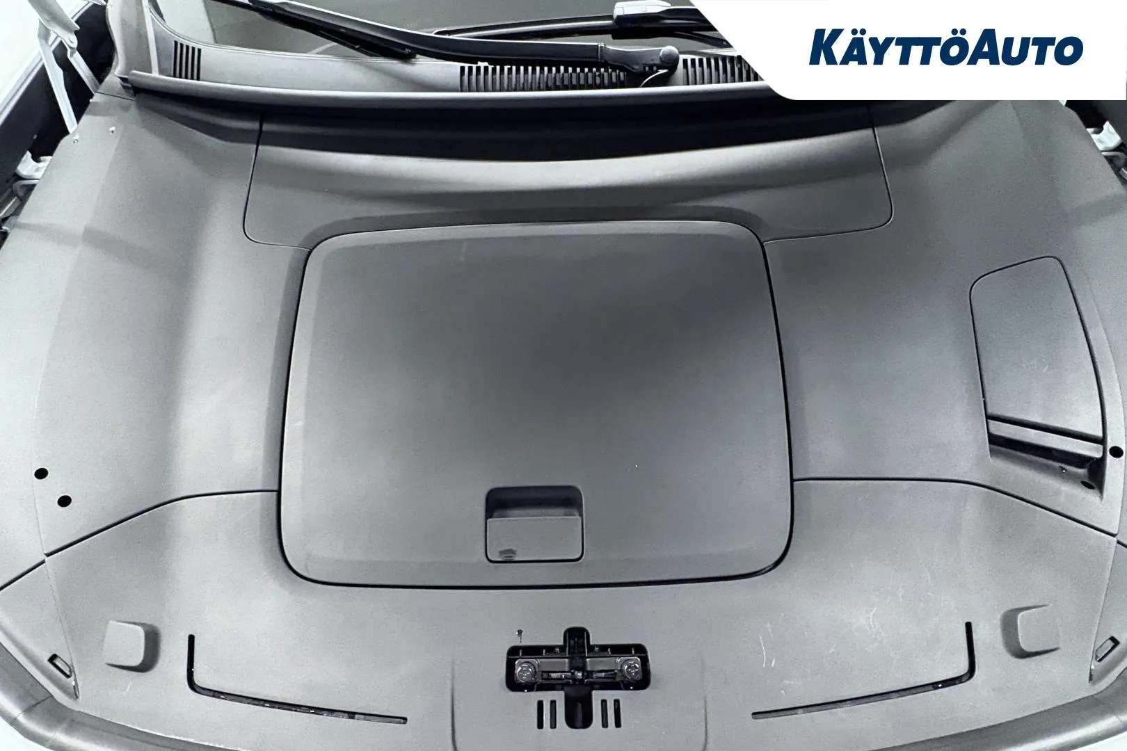 Polestar 4 MRO-825 carousel image