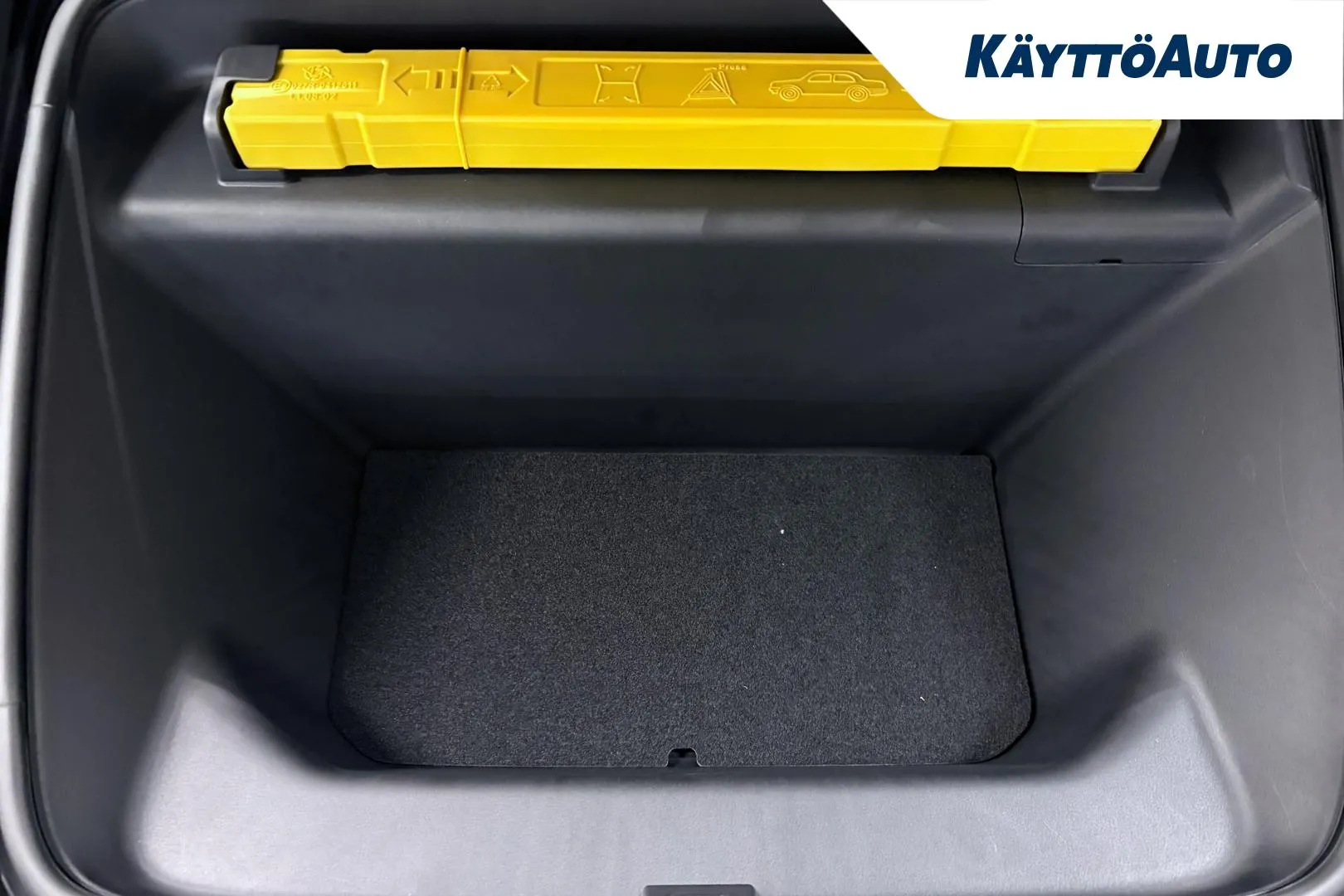 Polestar 4 MRO-825 carousel image