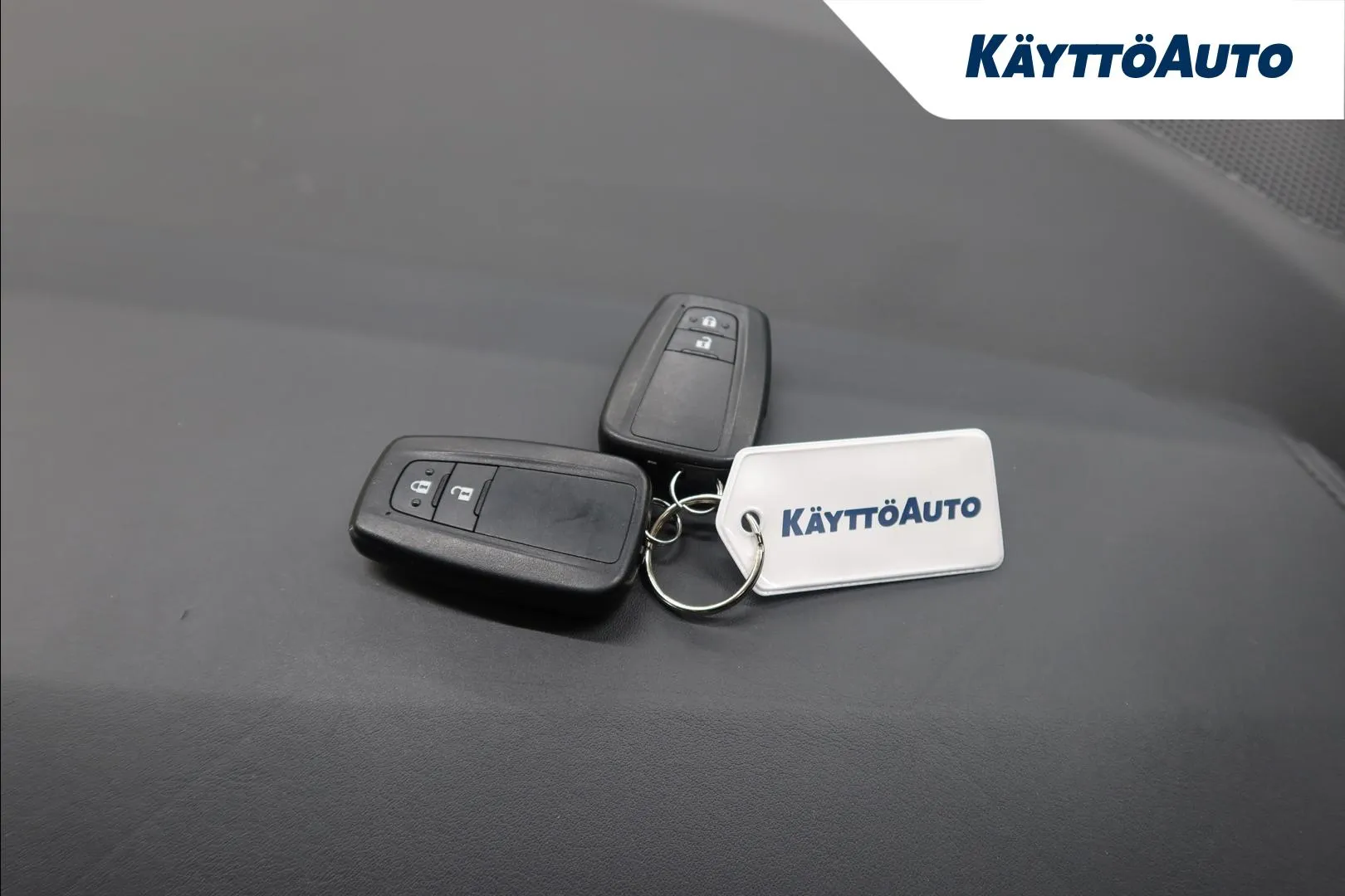 Toyota C-HR GOS-240 carousel image