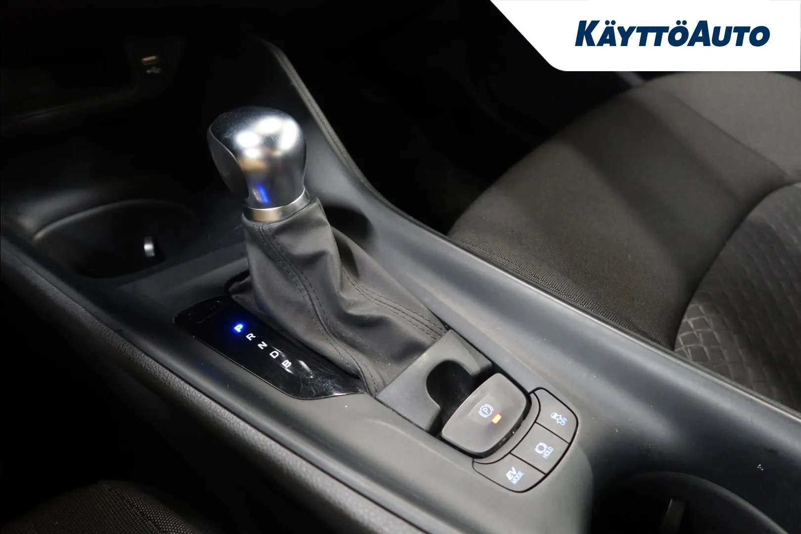 Toyota C-HR GOS-240 carousel image