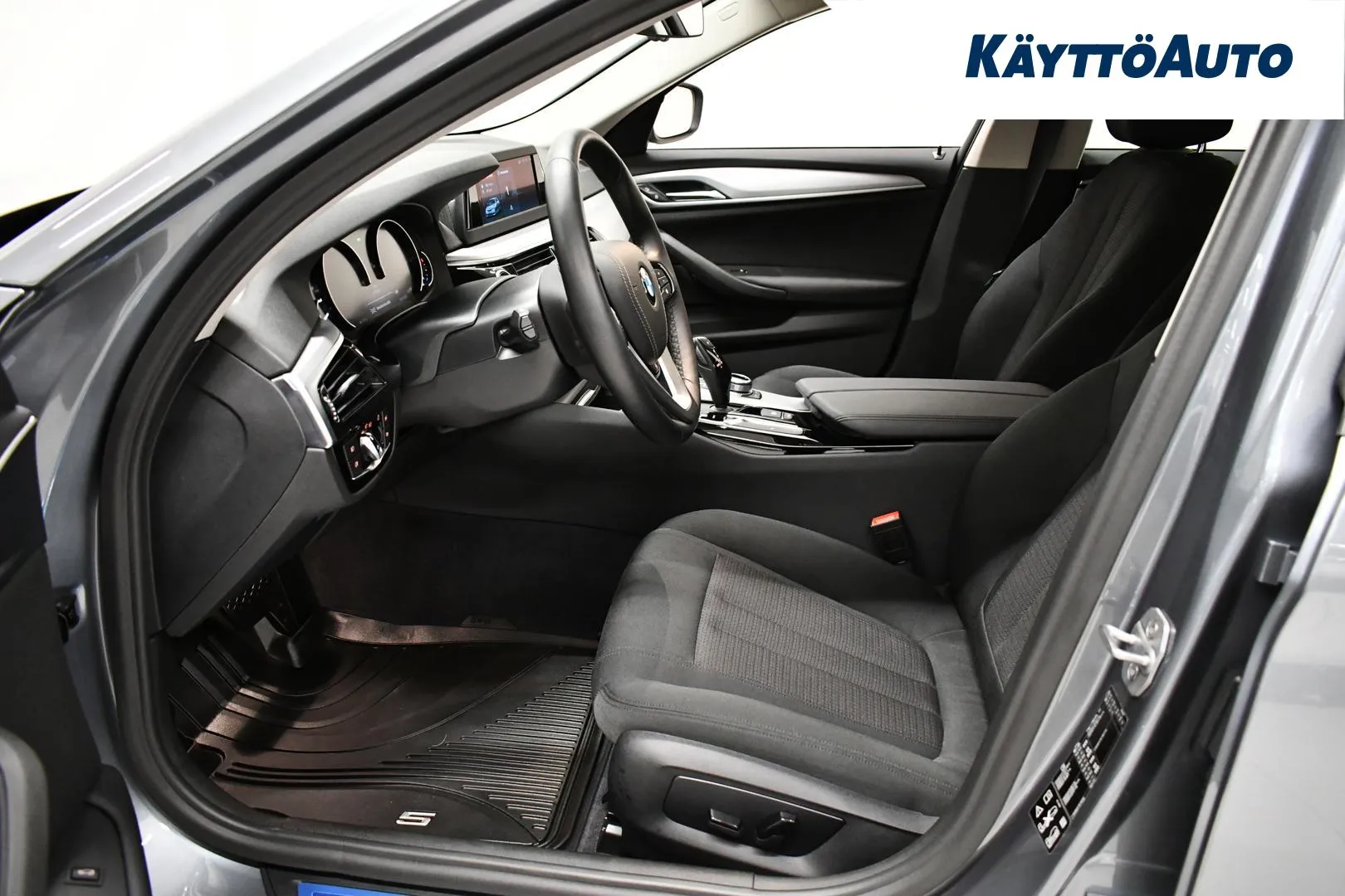 BMW 520 NKZ-988 carousel image