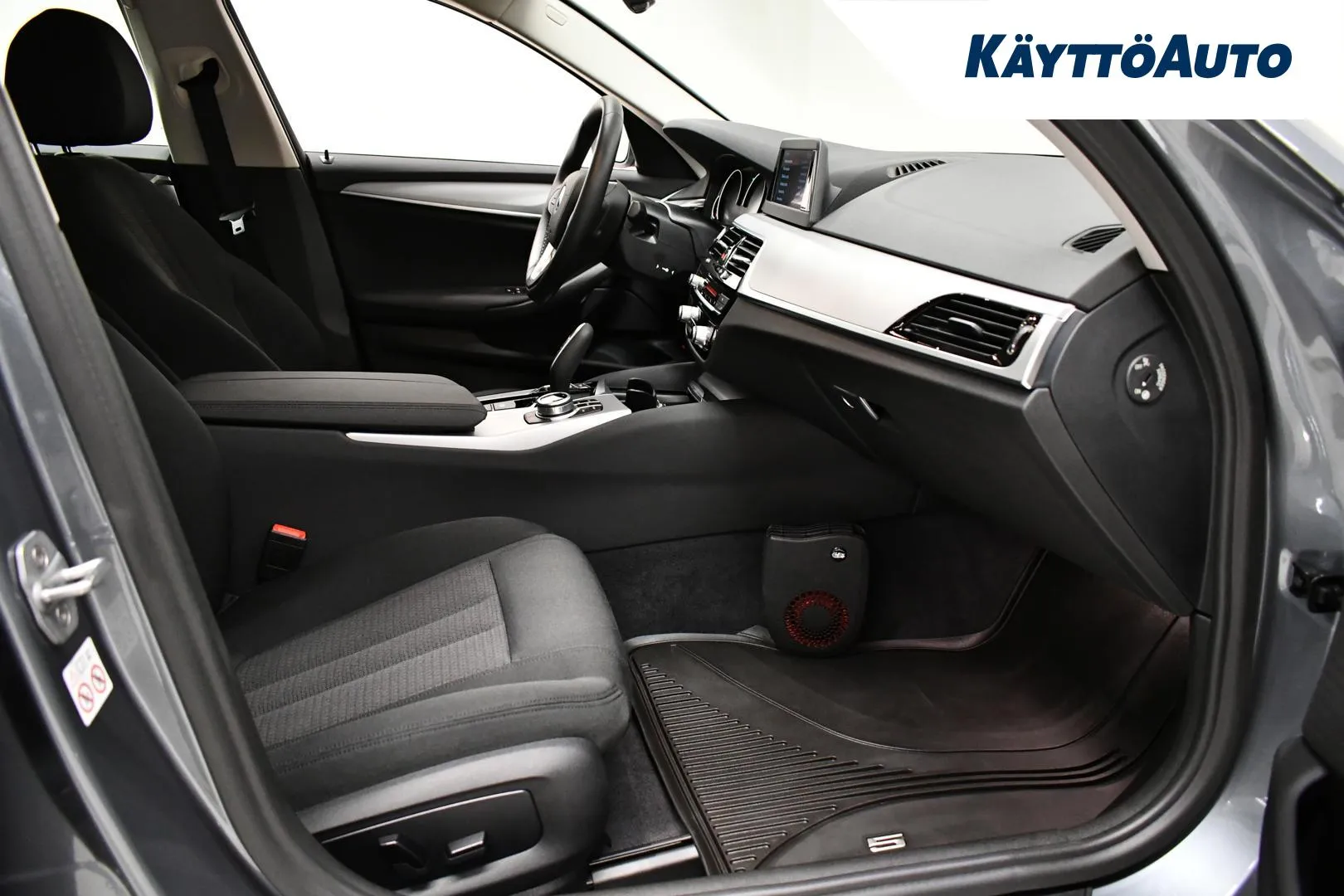 BMW 520 NKZ-988 carousel image