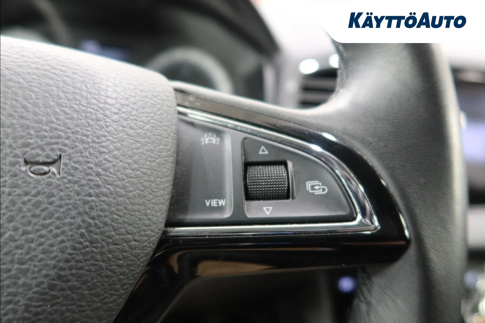 SKODA Karoq GNU-899 carousel image