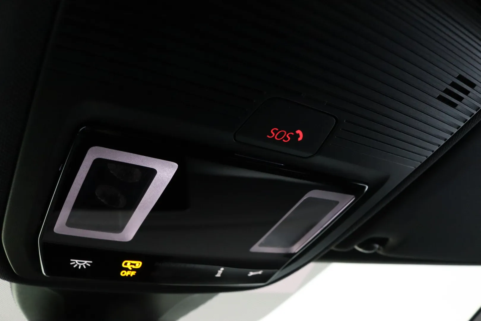 Volkswagen ID.4 NOK-327 carousel image