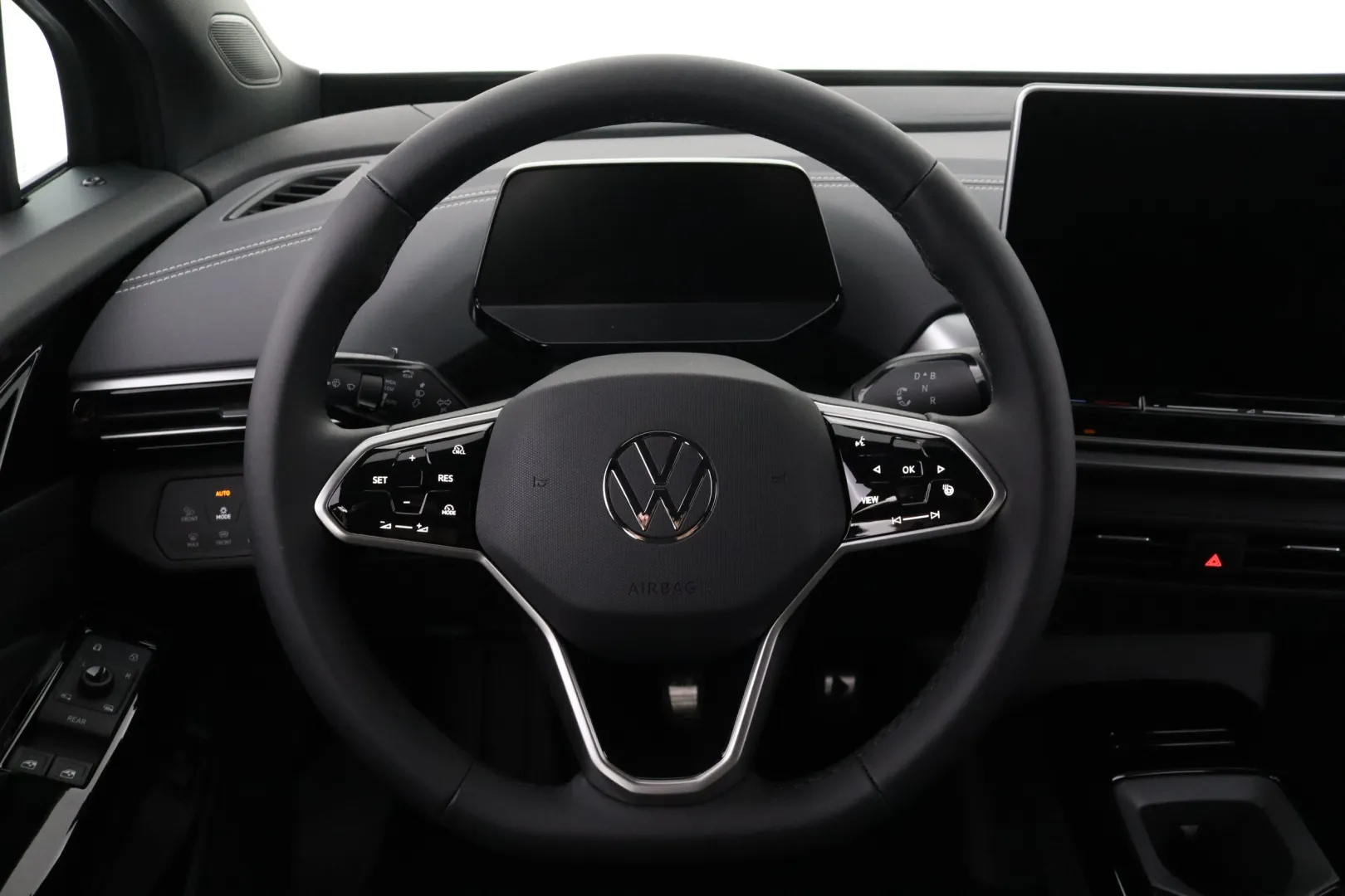 Volkswagen ID.4 NOK-327 carousel image